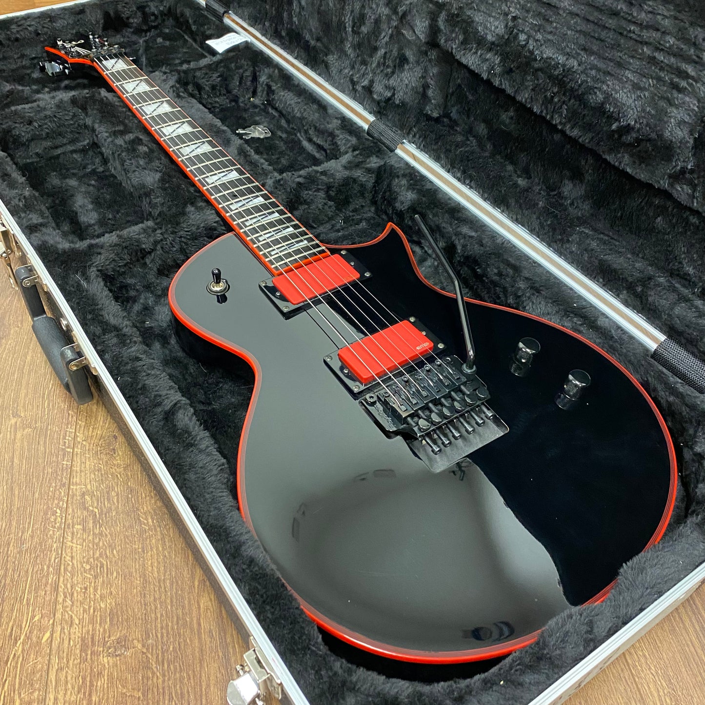 Pre-Owned LTD GH-600 Gary Holt Signature - Black