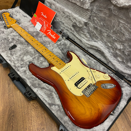 Pre-Owned Fender American Professional II Stratocaster HSS - Sienna Sunburst - 2020