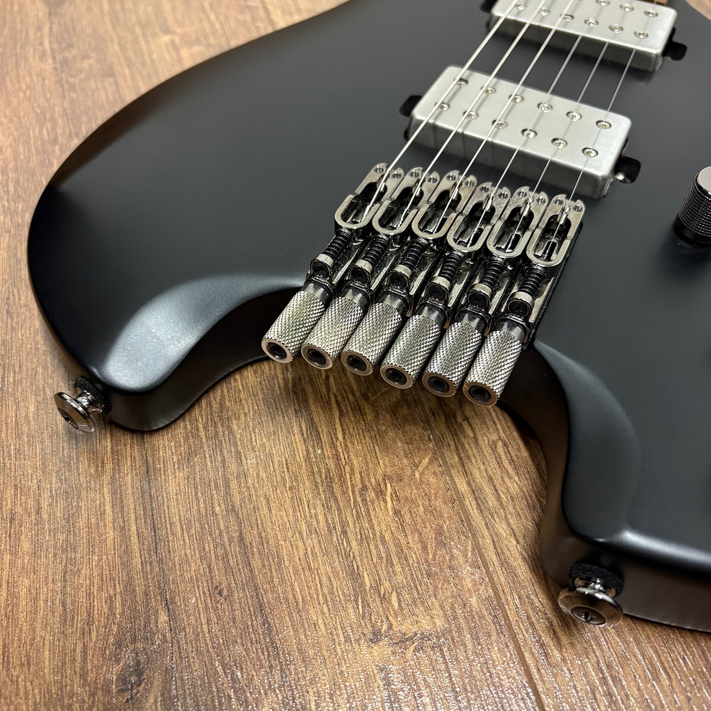 Pre-Owned Ibanez QX52-BKF Headless Guitar - Black Flat