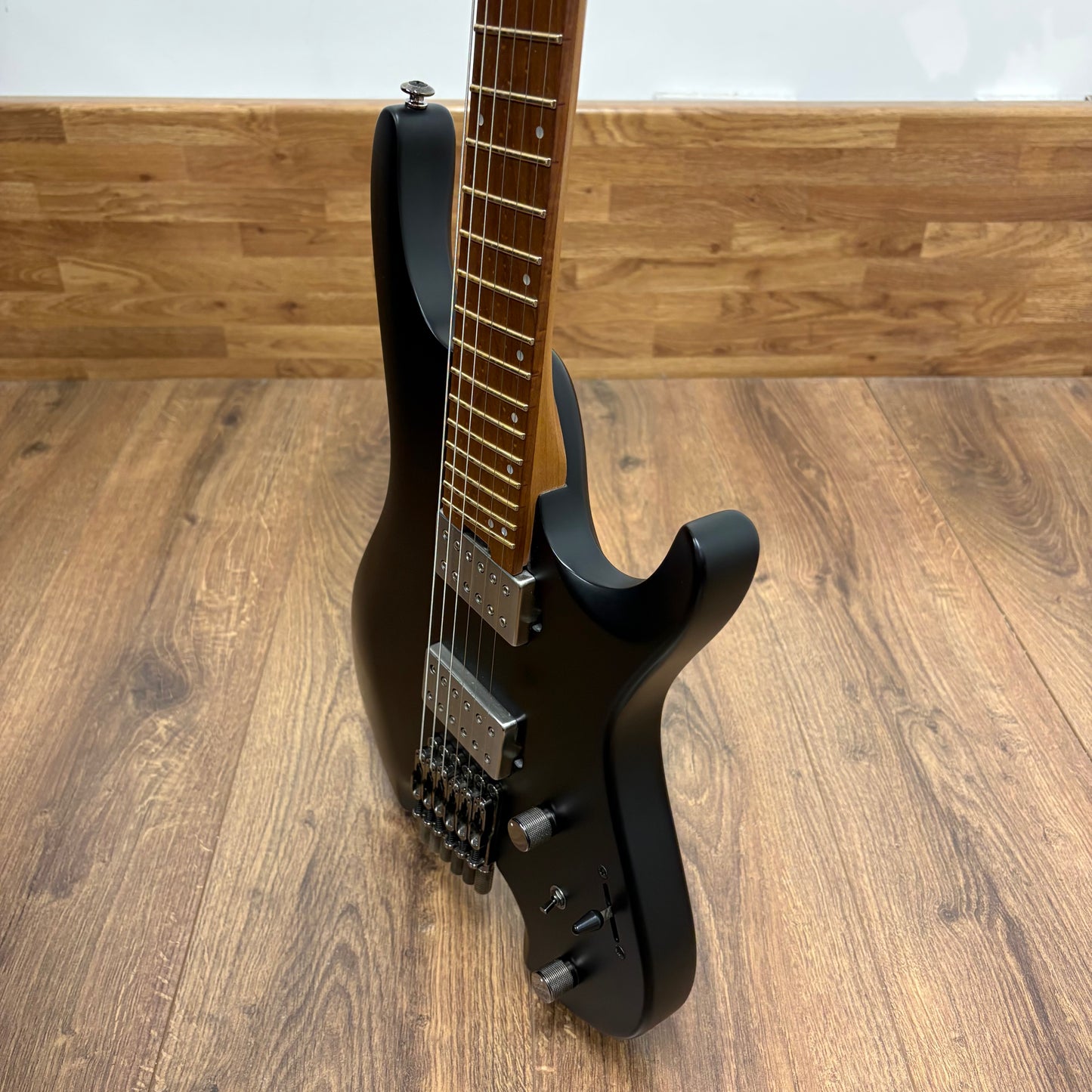 Pre-Owned Ibanez QX52-BKF Headless Guitar - Black Flat