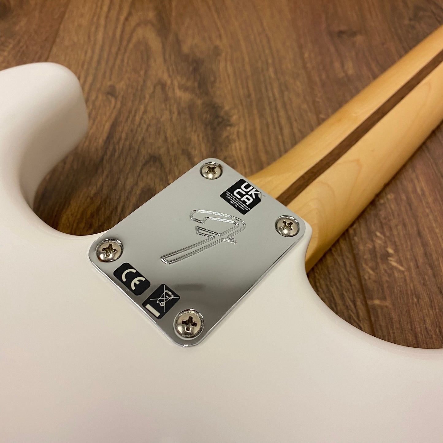 Pre-Owned Fender Player HSS Stratocaster - Polar White
