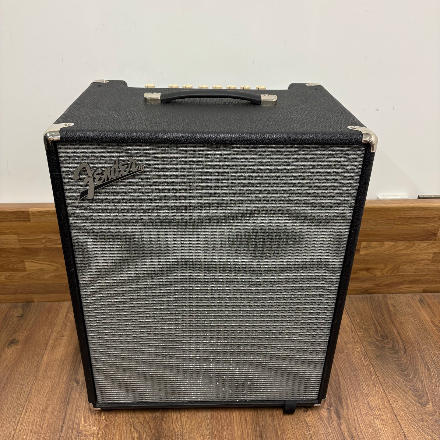 Pre-Owned Fender Rumble 200 Bass Amp