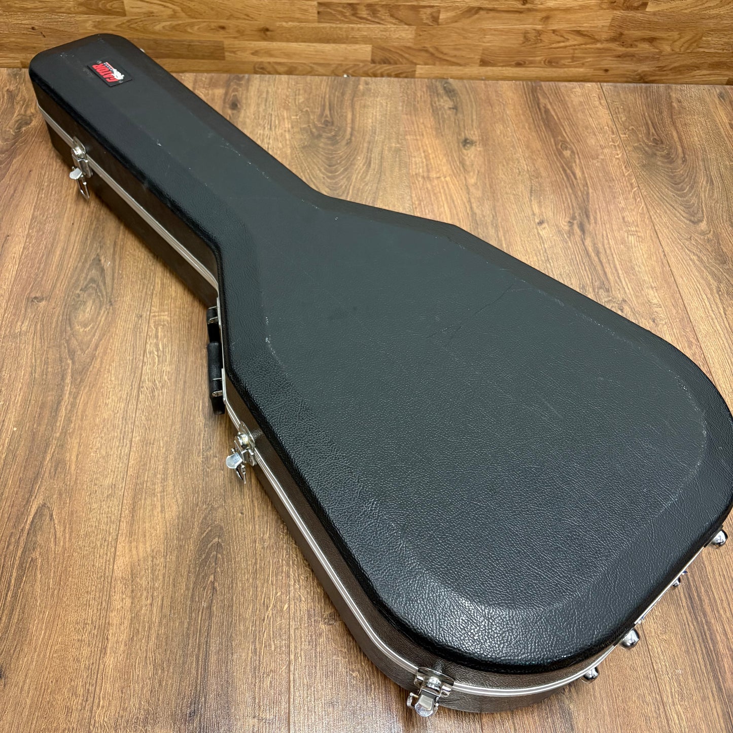 Pre-Owned Yamaha APX1000 Electro-Acoustic w/ Gator Hard Case - Crimson Red Burst