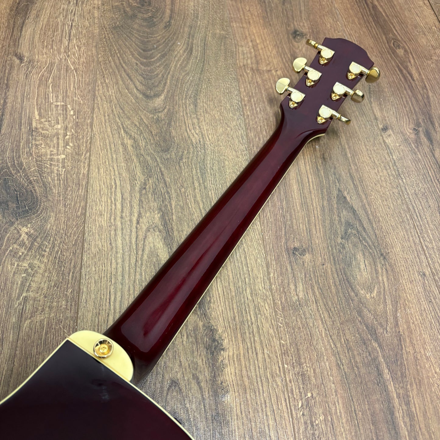 Pre-Owned Yamaha APX1000 Electro-Acoustic w/ Gator Hard Case - Crimson Red Burst