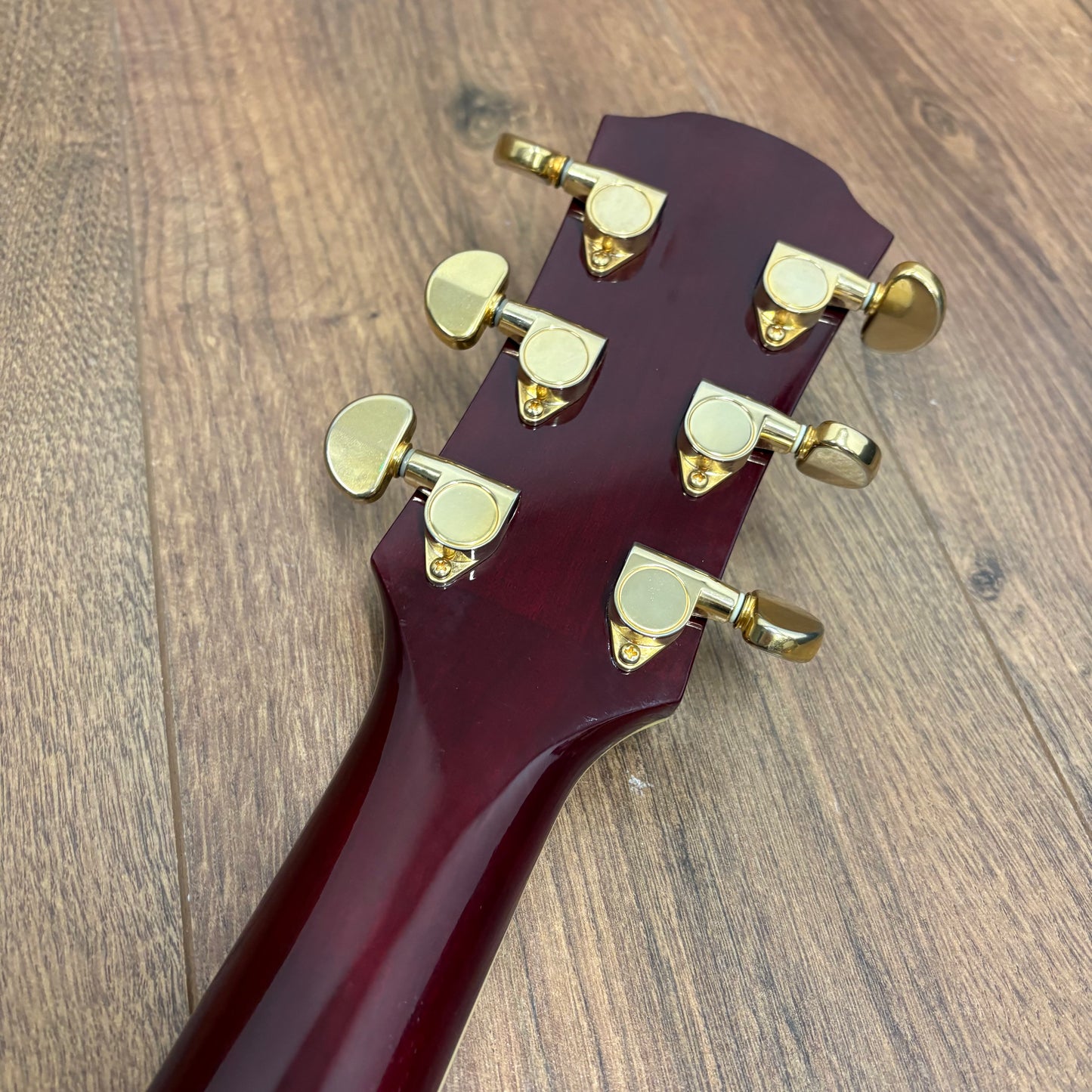 Pre-Owned Yamaha APX1000 Electro-Acoustic w/ Gator Hard Case - Crimson Red Burst