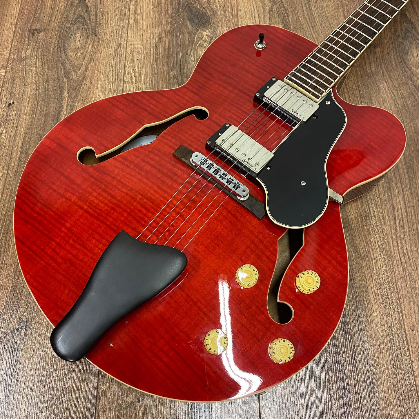 Pre-Owned Tanglewood TSB 49 Hollowbody Guitar - Red