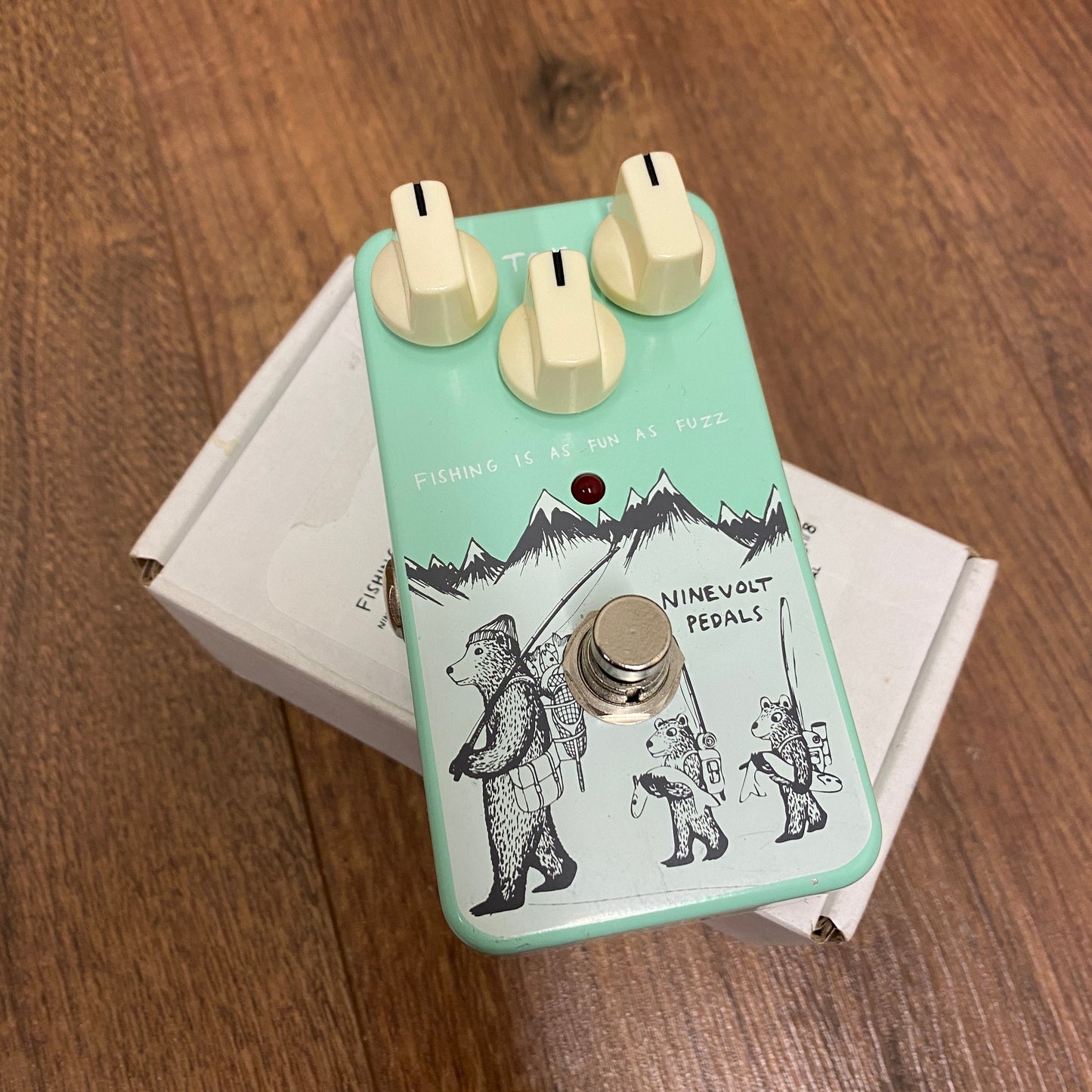 Pre-Owned Ninevolt Pedals Fishing is as Fun as Fuzz Pedal