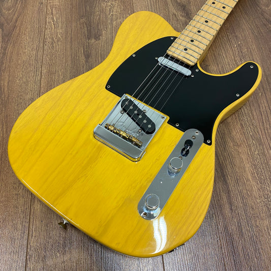 Pre-Owned Fender American Professional Telecaster - Blonde - 2017