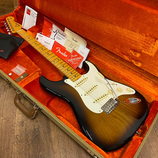 Pre-Owned Fender Stories Collection Eric Johnson 1954 "Virginia" Stratocaster - 2-Colour Sunburst