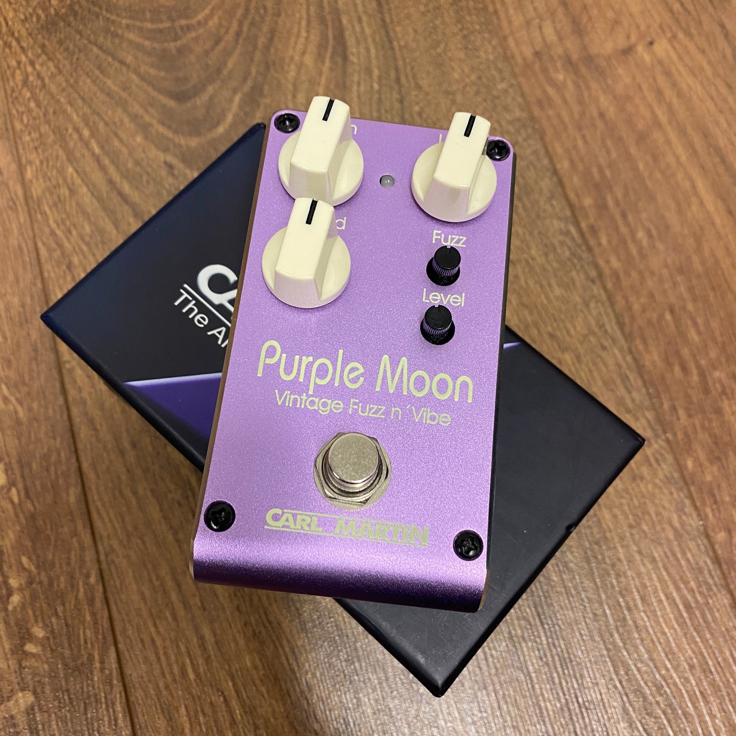 Pre-Owned Carl Martin Purple Moon Vintage Fuzz Vibe Pedal