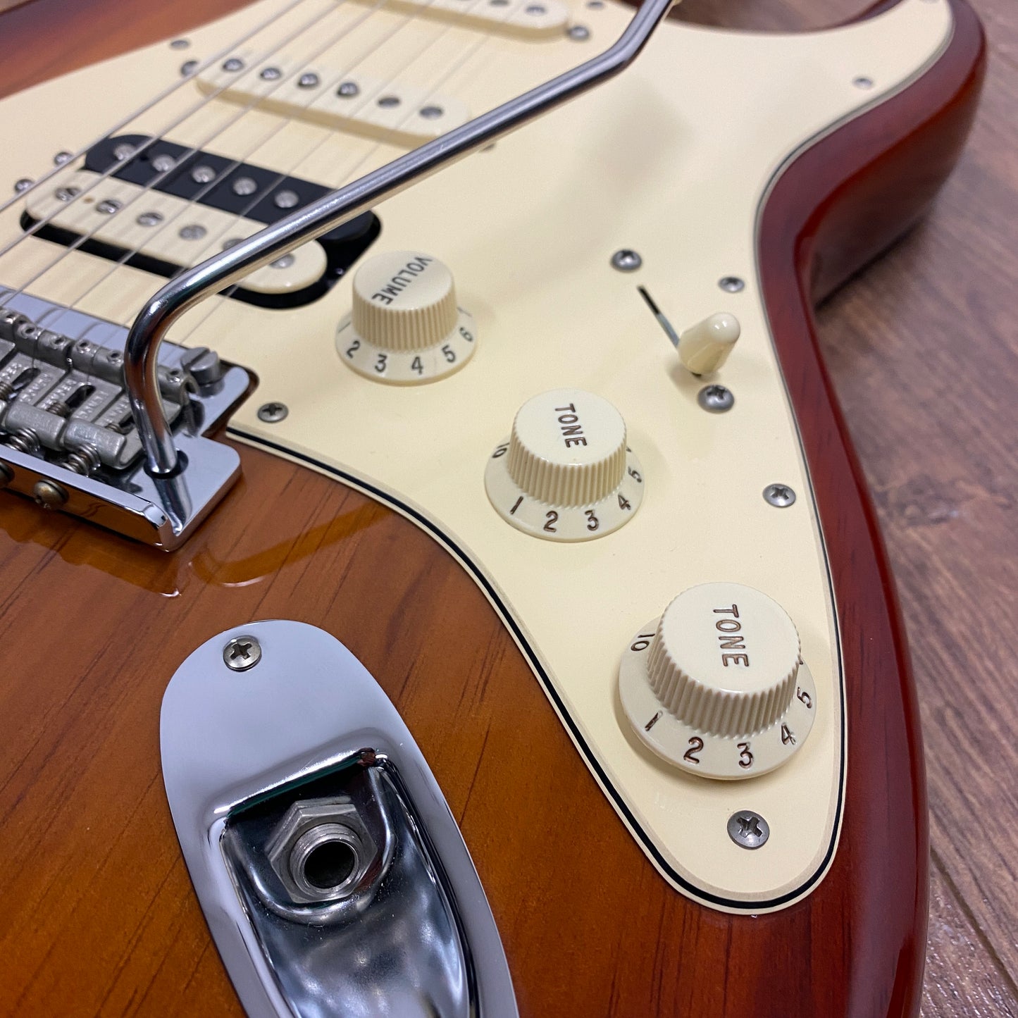 Pre-Owned Fender American Professional II Stratocaster HSS - Sienna Sunburst - 2020