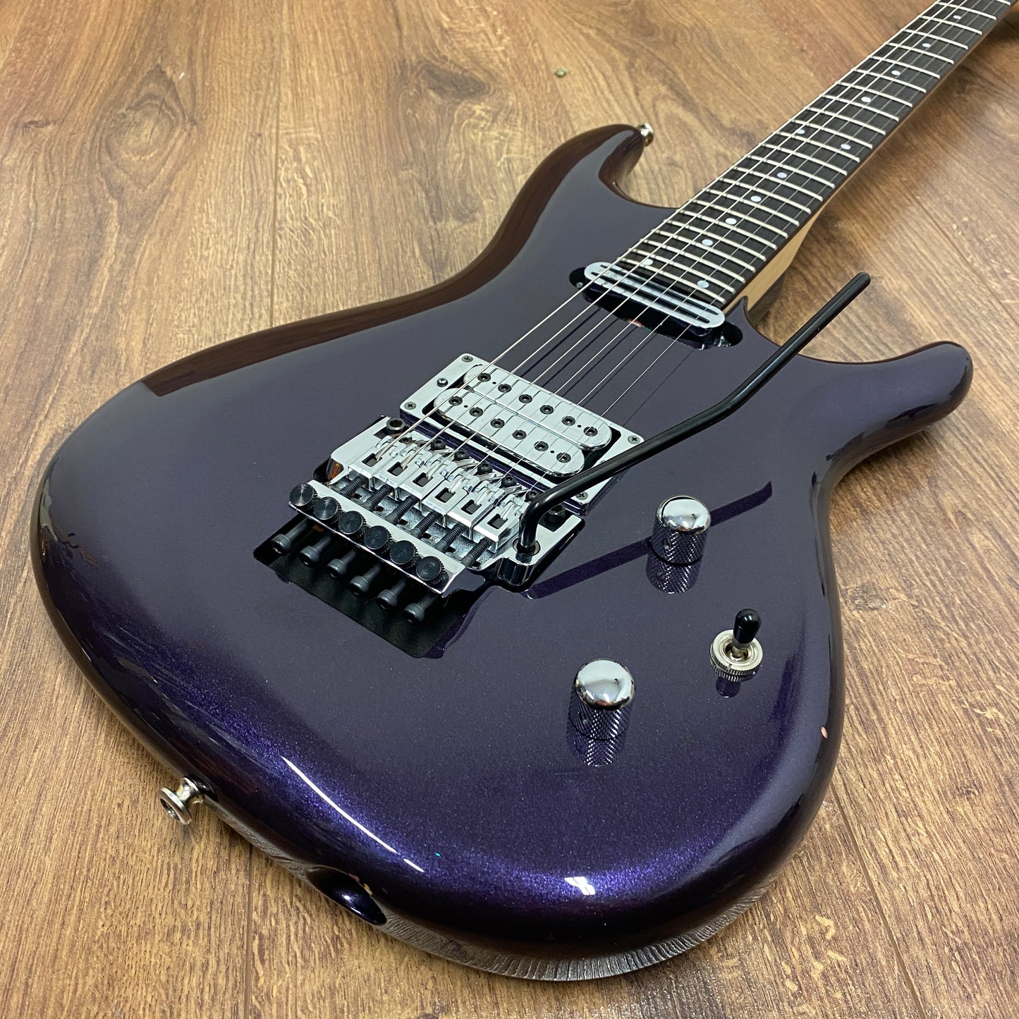 Pre-Owned Ibanez JS2450 Joe Satriani Signature - Muscle Car Purple