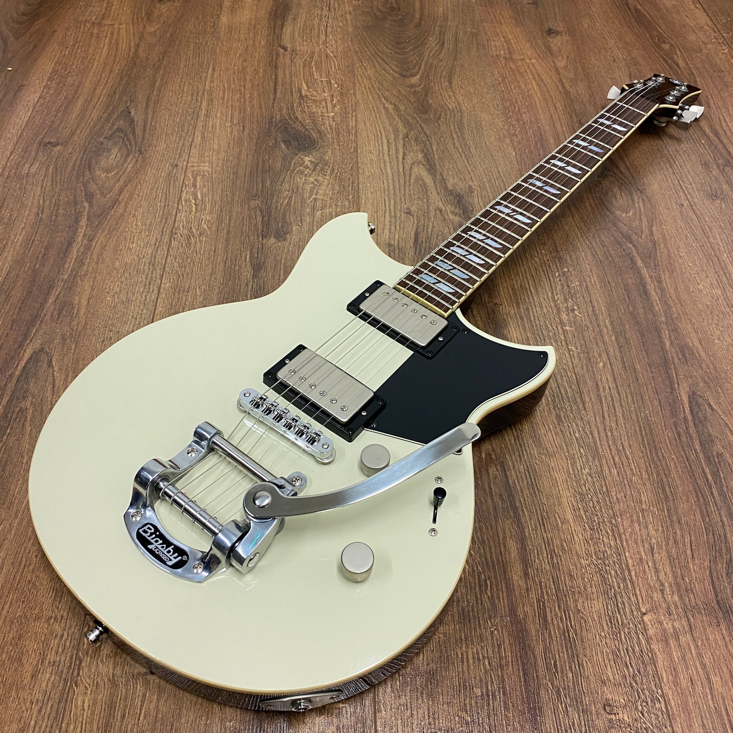 Pre-Owned Yamaha Revstar RS720BX - Vintage White