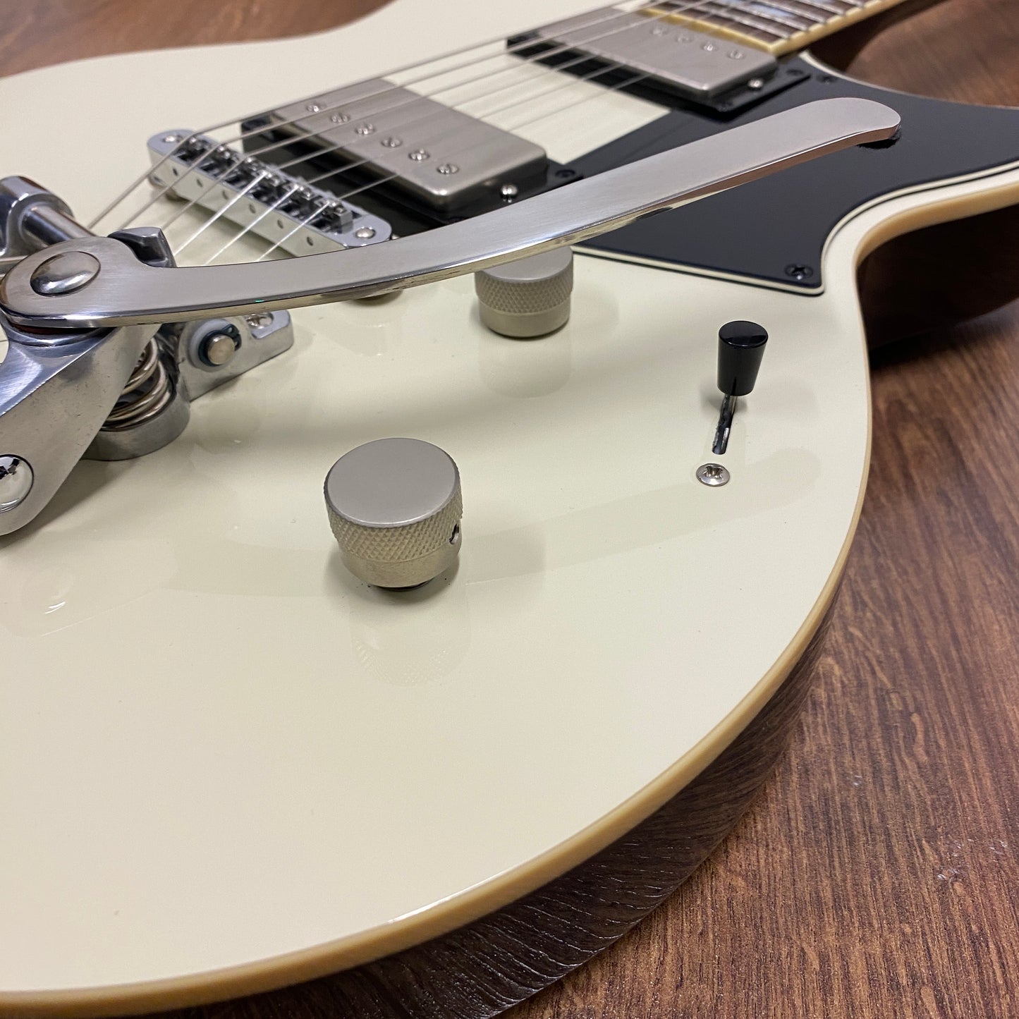 Pre-Owned Yamaha Revstar RS720BX - Vintage White