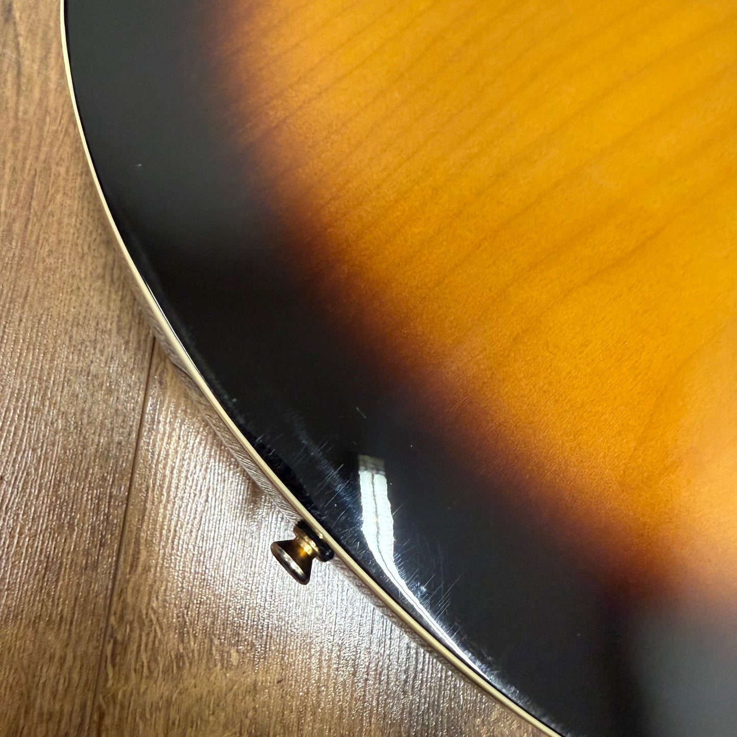 Pre-Owned Washburn HB-35 - Tobacco Sunburst