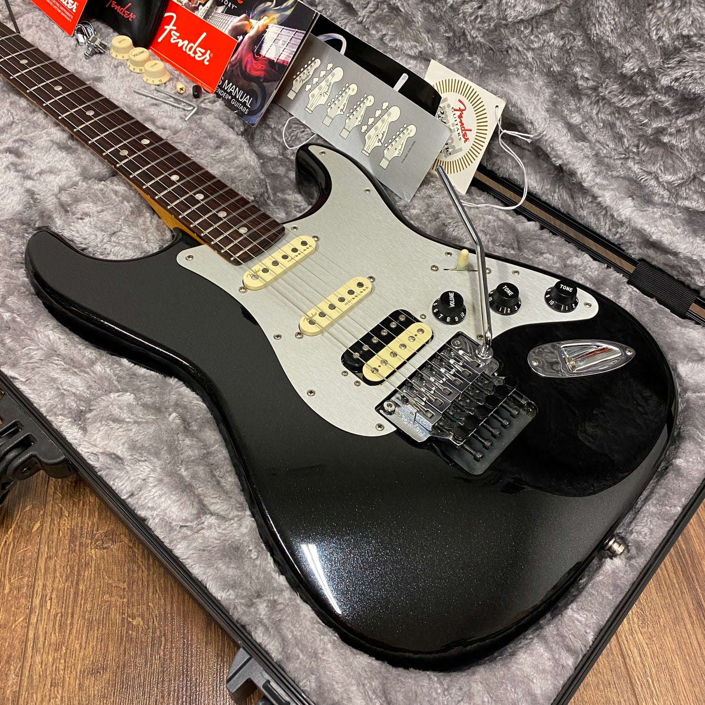 Pre-Owned Fender American Ultra Luxe Stratocaster HSS - Mystic Black