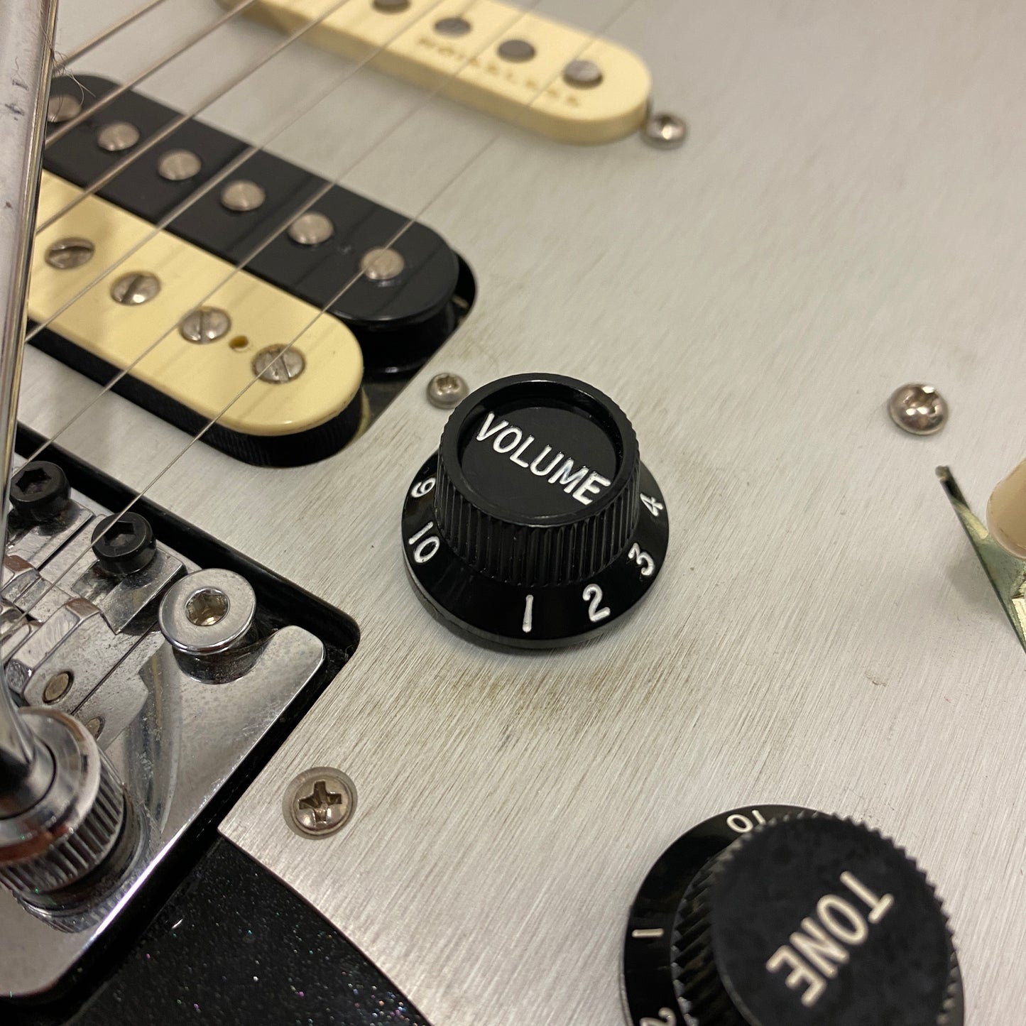 Pre-Owned Fender American Ultra Luxe Stratocaster HSS - Mystic Black