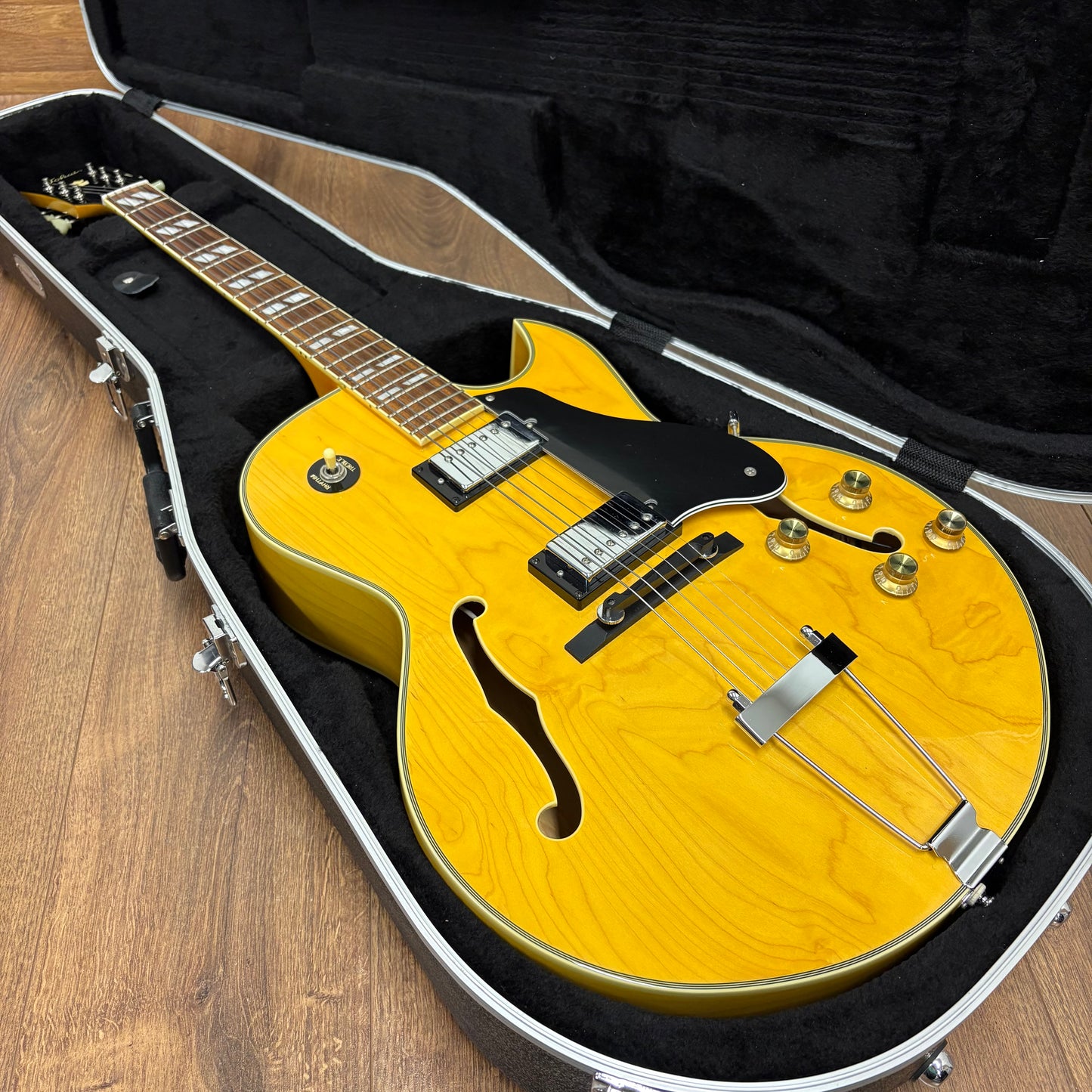Pre-Owned Tokai FA-70 Hollowbody - Natural