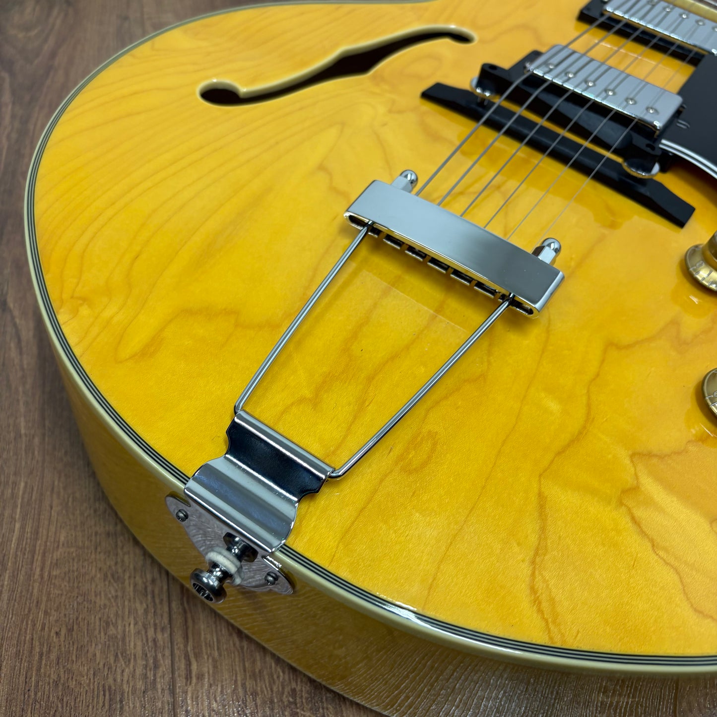 Pre-Owned Tokai FA-70 Hollowbody - Natural