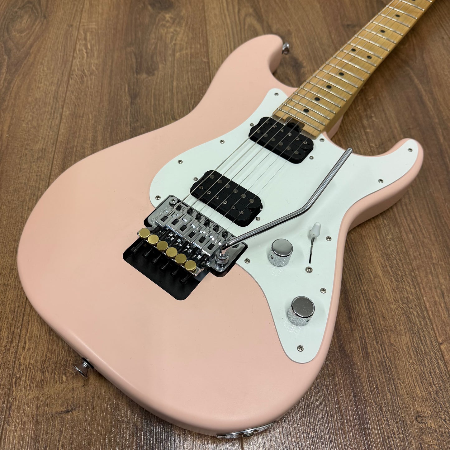 Pre-Owned Charvel Pro Mod So Cal Style 1 FR - Satin Shell Pink
