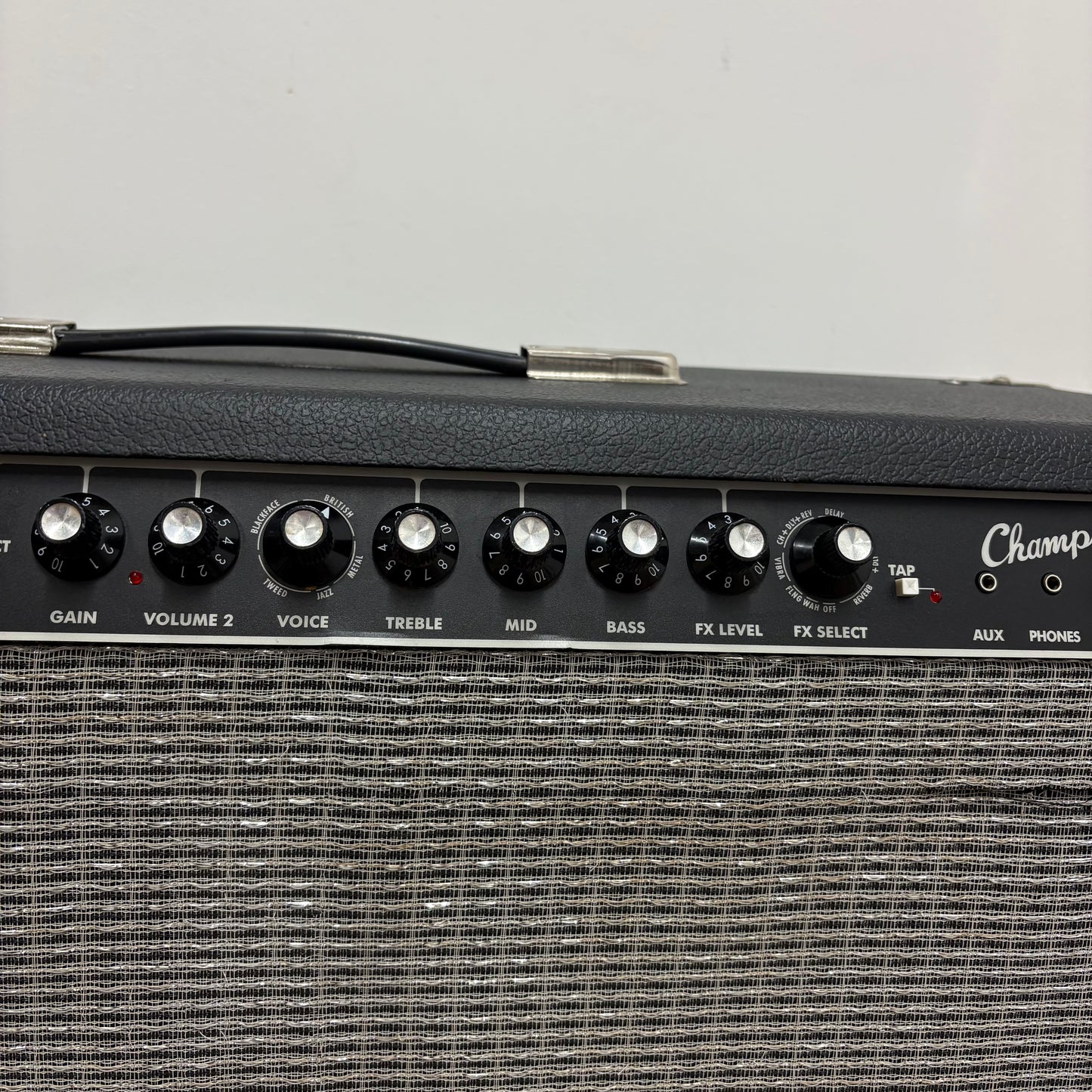 Pre-Owned Fender Champion 100w 2x12" Combo Amp