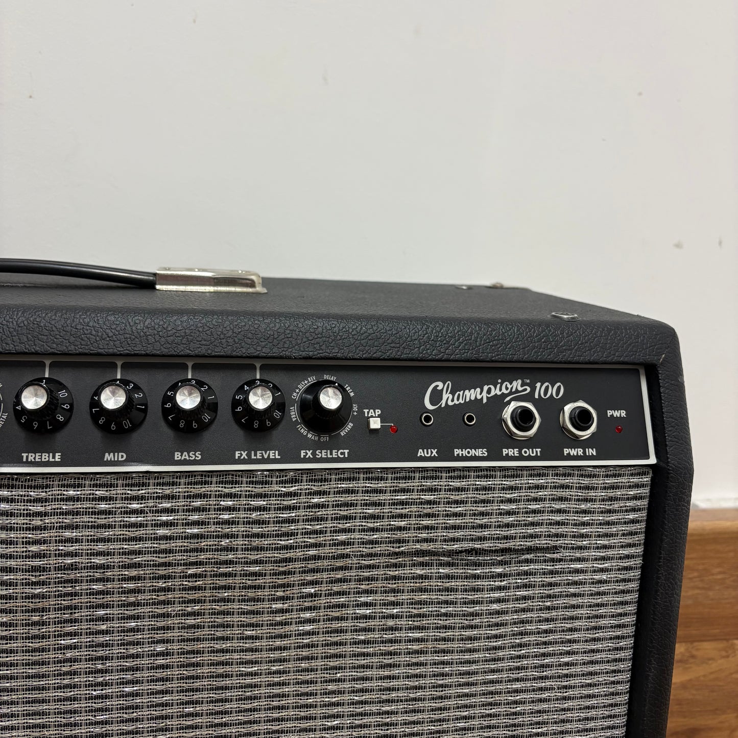 Pre-Owned Fender Champion 100w 2x12" Combo Amp