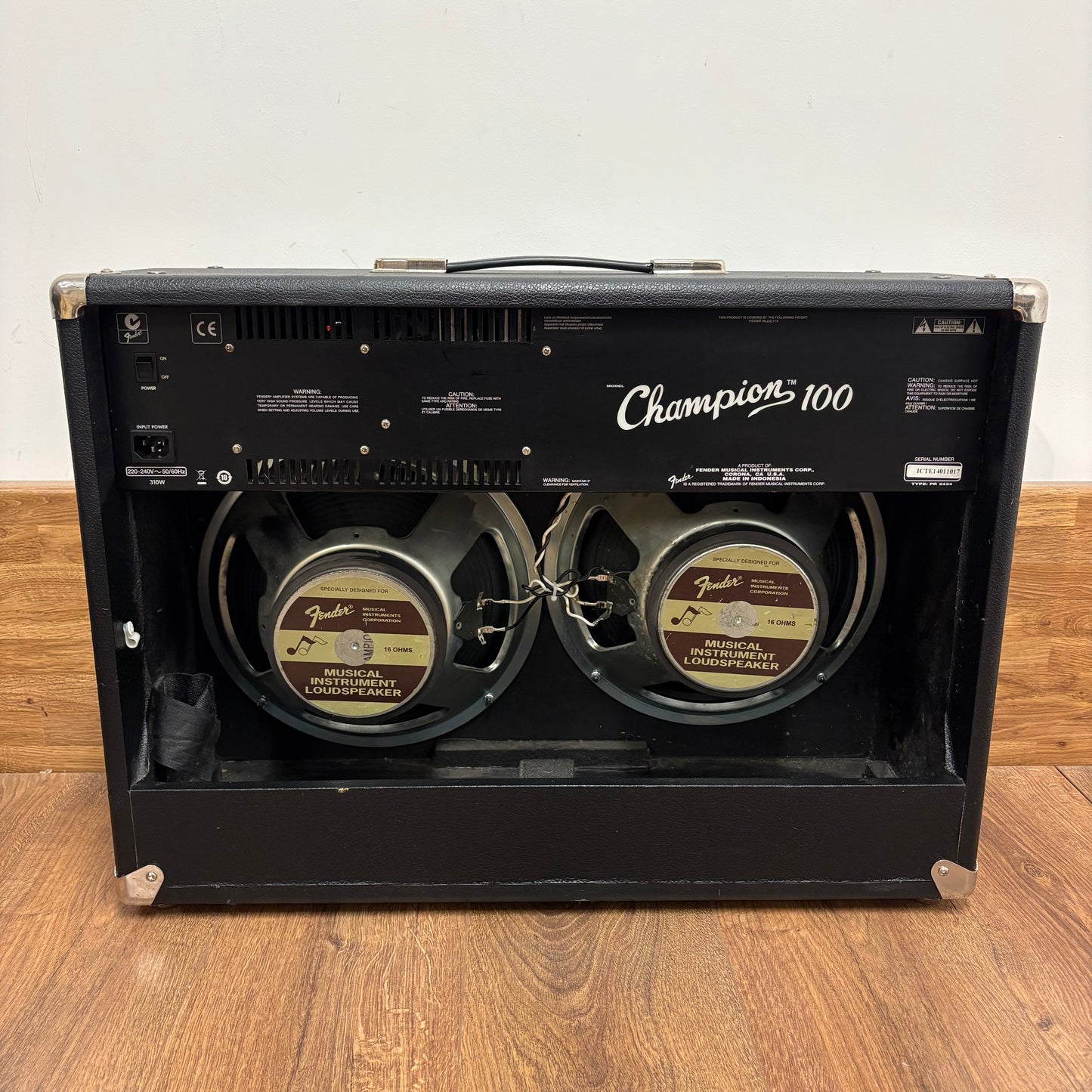 Pre-Owned Fender Champion 100w 2x12" Combo Amp