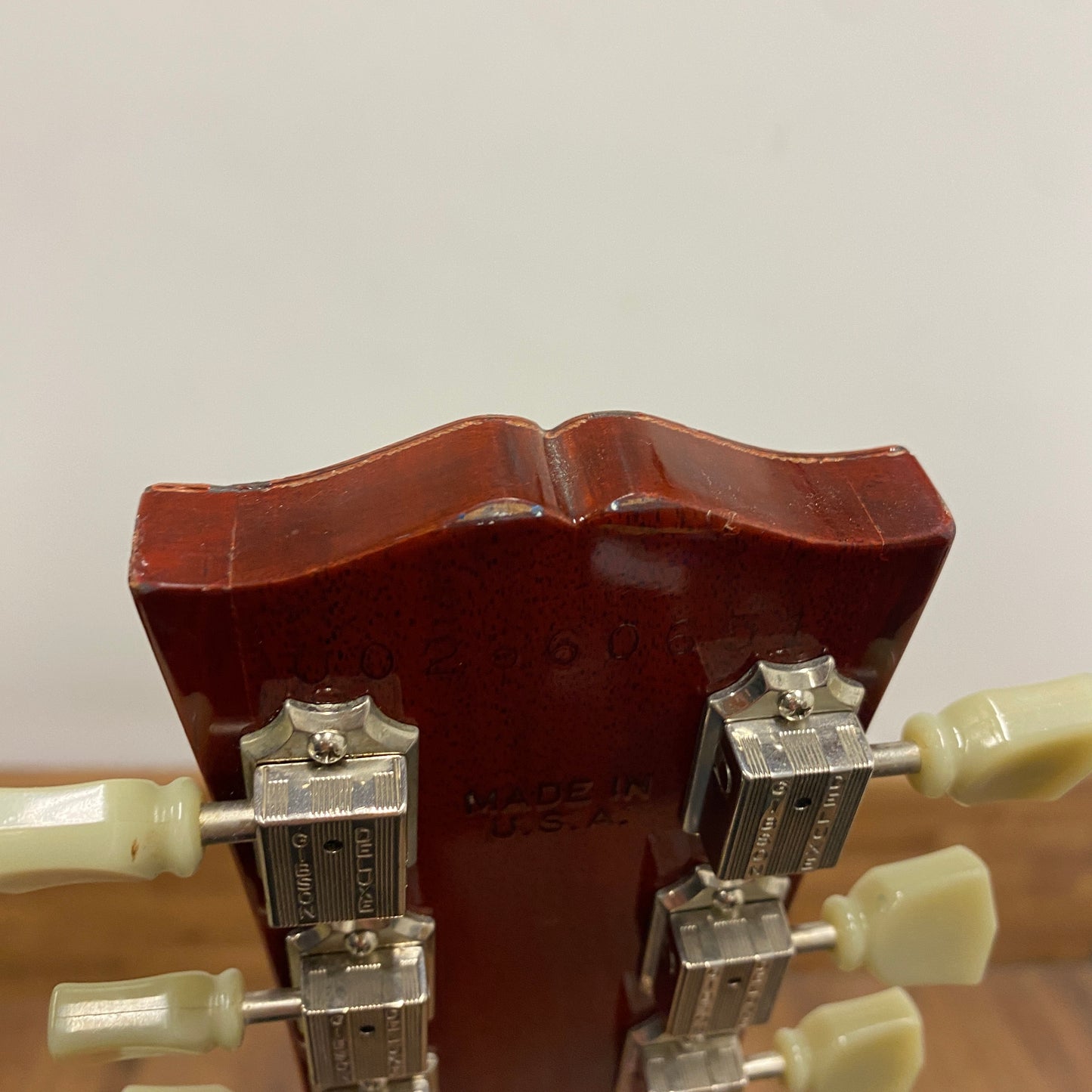 Pre-Owned Gibson SG Standard - Heritage Cherry - 2006