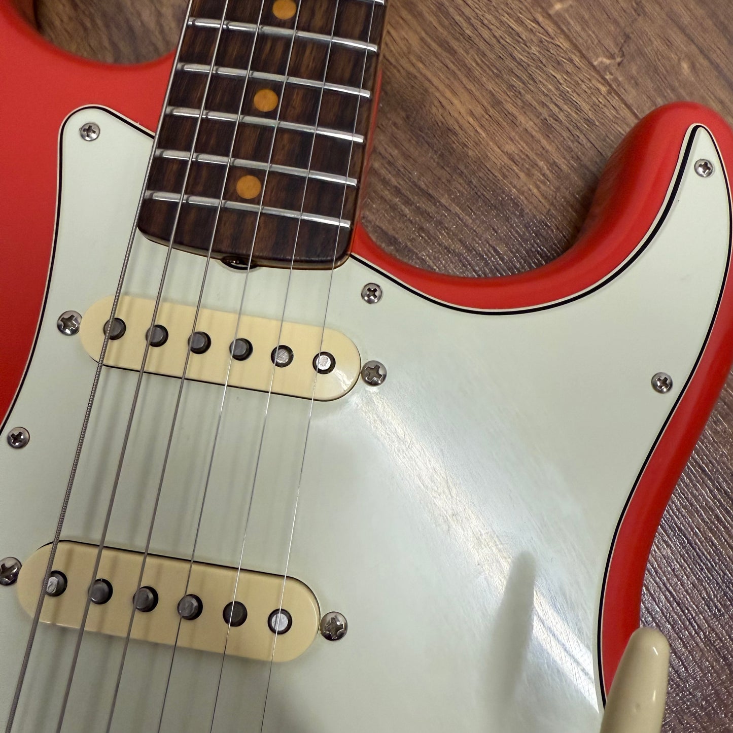 Pre-Owned Fender American Vintage II 61 Stratocaster - Fiesta Red