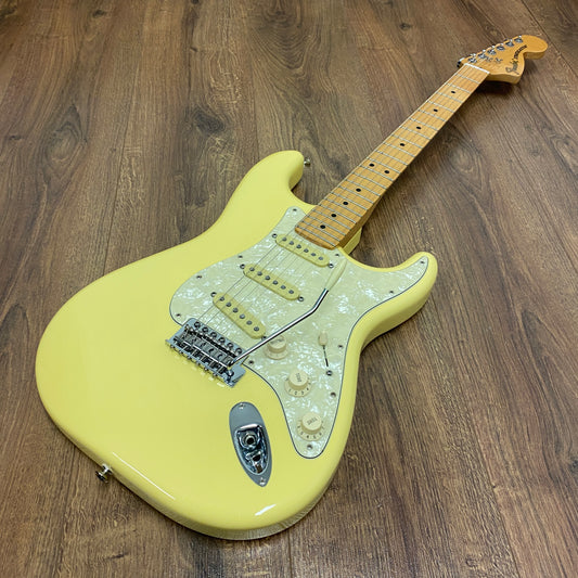 Pre-Owned Fender Deluxe Roadhouse Stratocaster - 2014 - Vintage White
