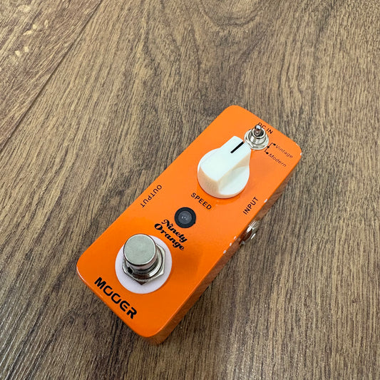 Pre-Owned Mooer Ninety Orange Analog Phaser Pedal