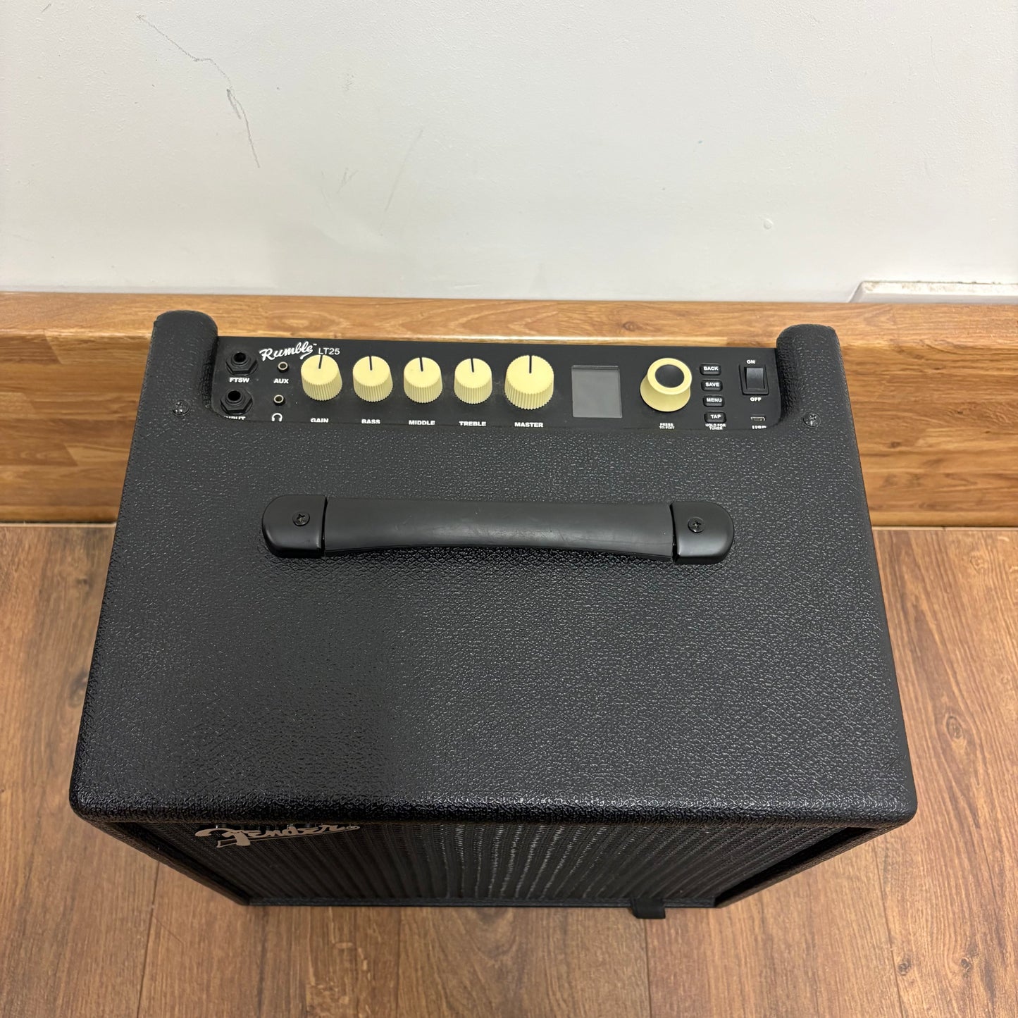 Pre-Owned Fender Rumble LT25 Bass Combo Amp
