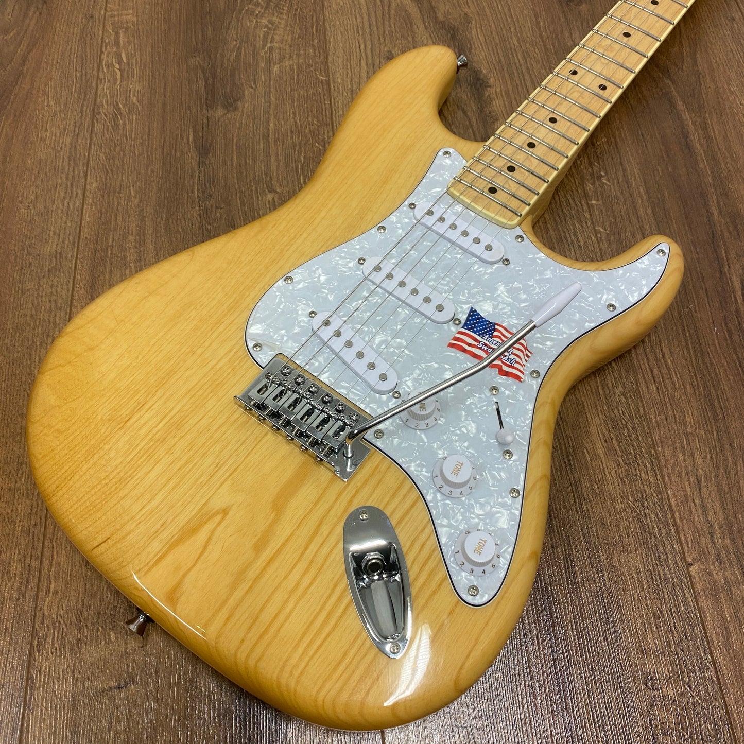 Pre-Owned SX VTG Series Stratocaster - Natural Swamp Ash