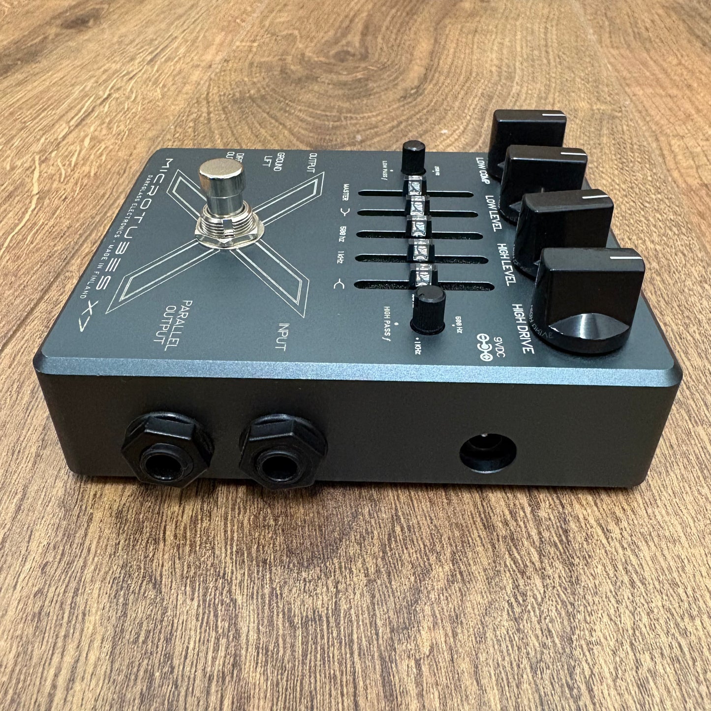 Pre-Owned Darkglass Microtubes X7 Multiband Bass Drive / EQ / DI Pedal