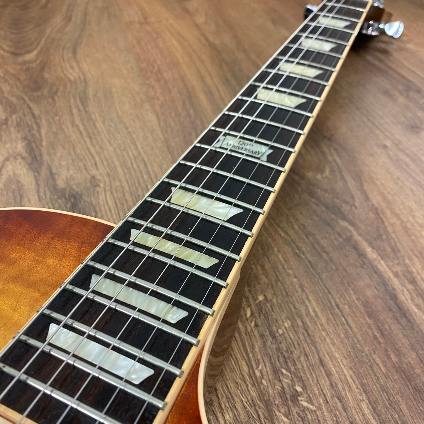 Pre-Owned Gibson Les Paul Standard Premium Bookmatched Quilt Top - Iced Tea Burst - 2014