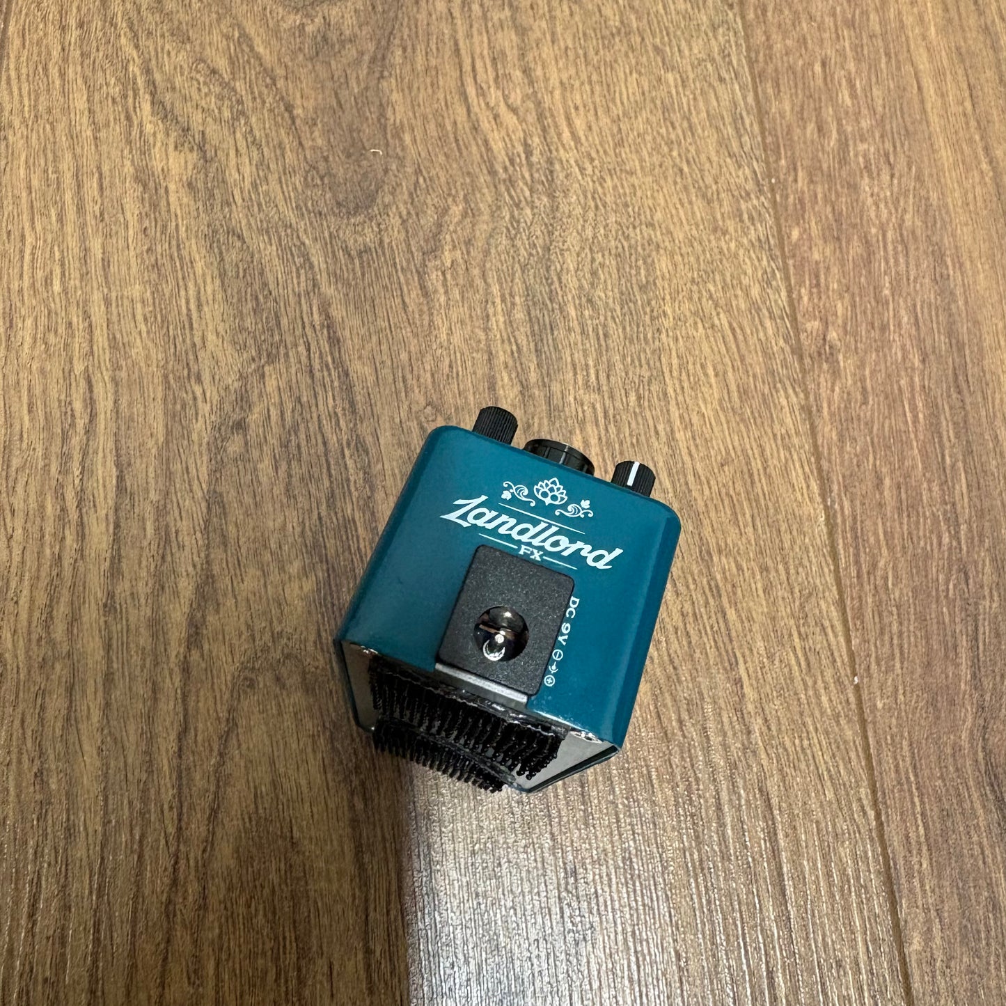 Pre-Owned Landlord Taproom Delay Pedal