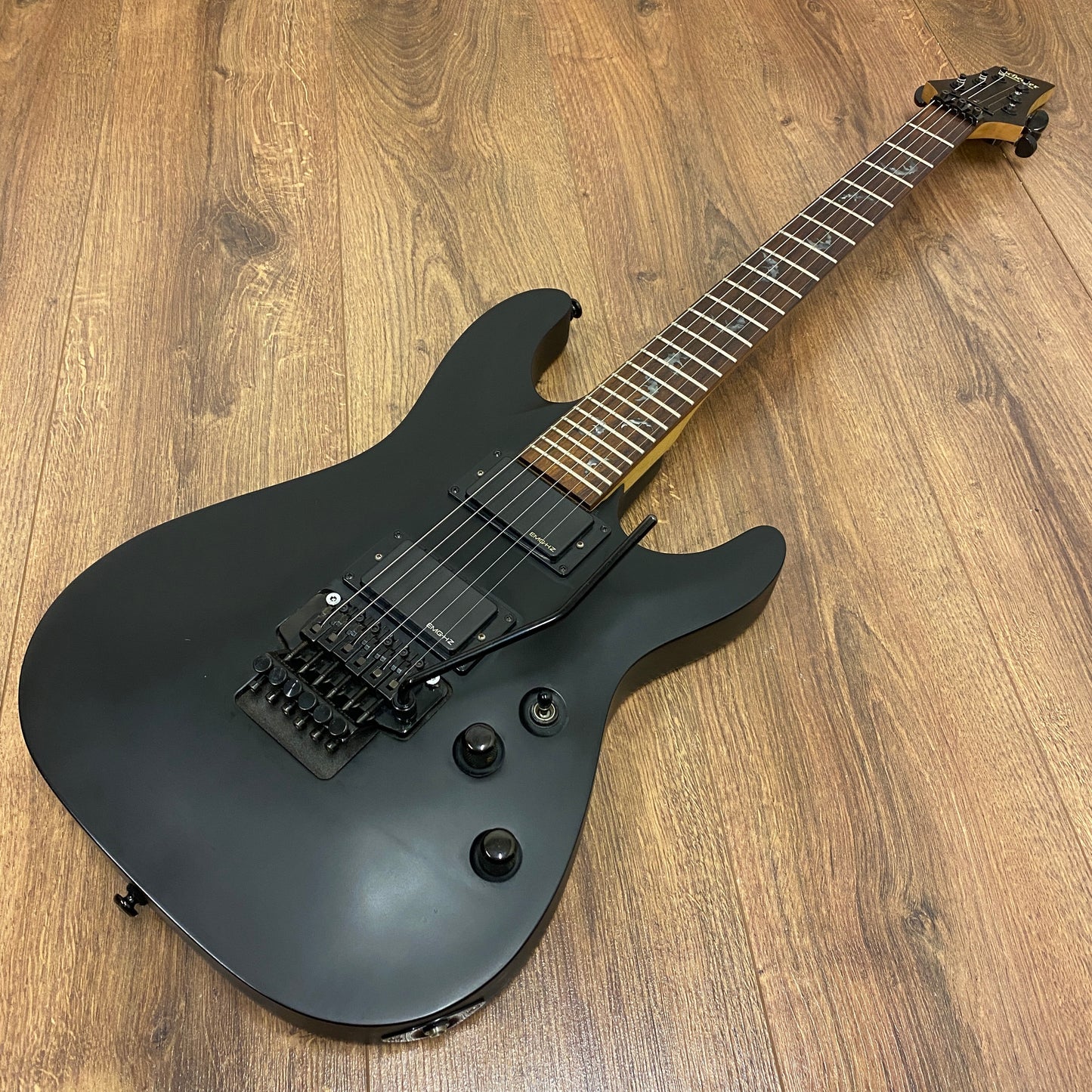 Pre-Owned Schecter Damien 6 Floyd Rose - Satin Black