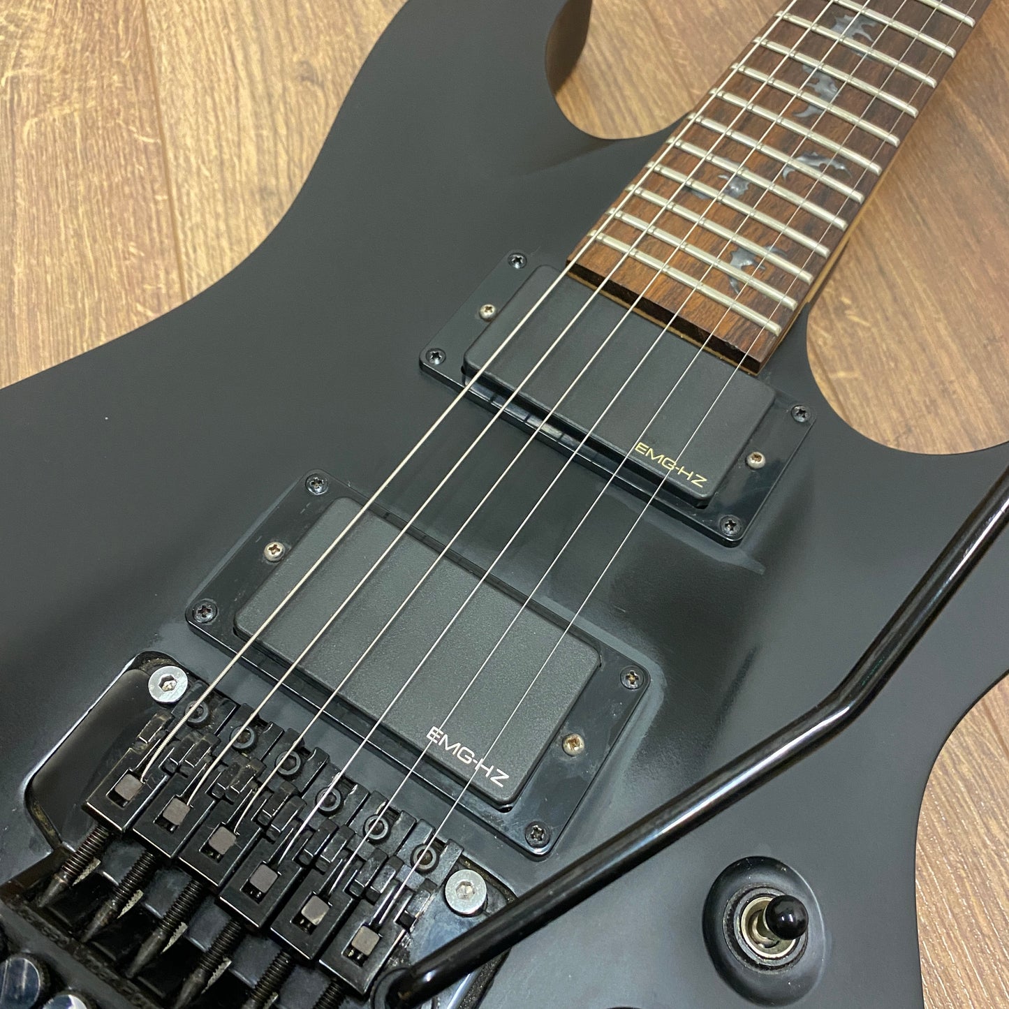 Pre-Owned Schecter Damien 6 Floyd Rose - Satin Black