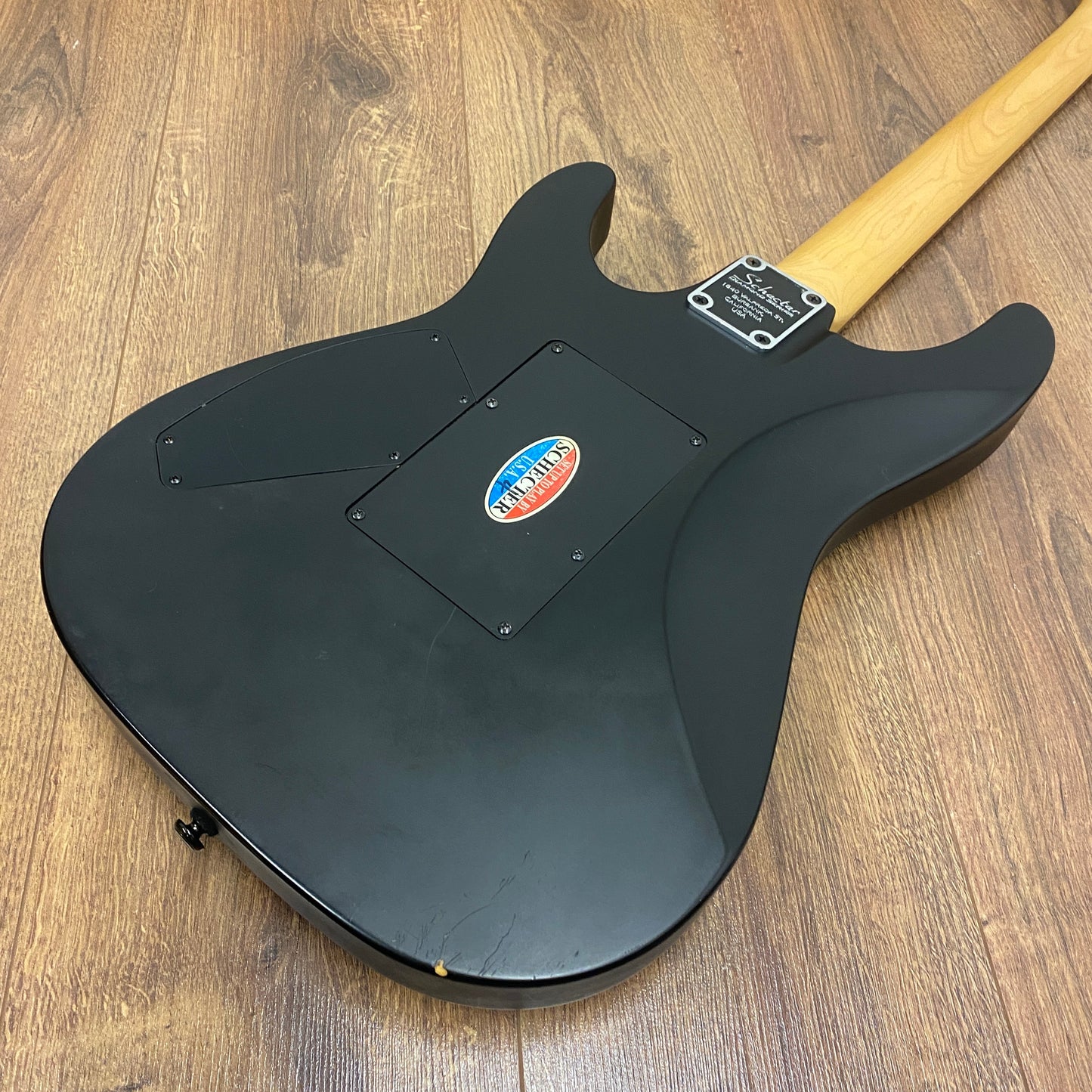 Pre-Owned Schecter Damien 6 Floyd Rose - Satin Black