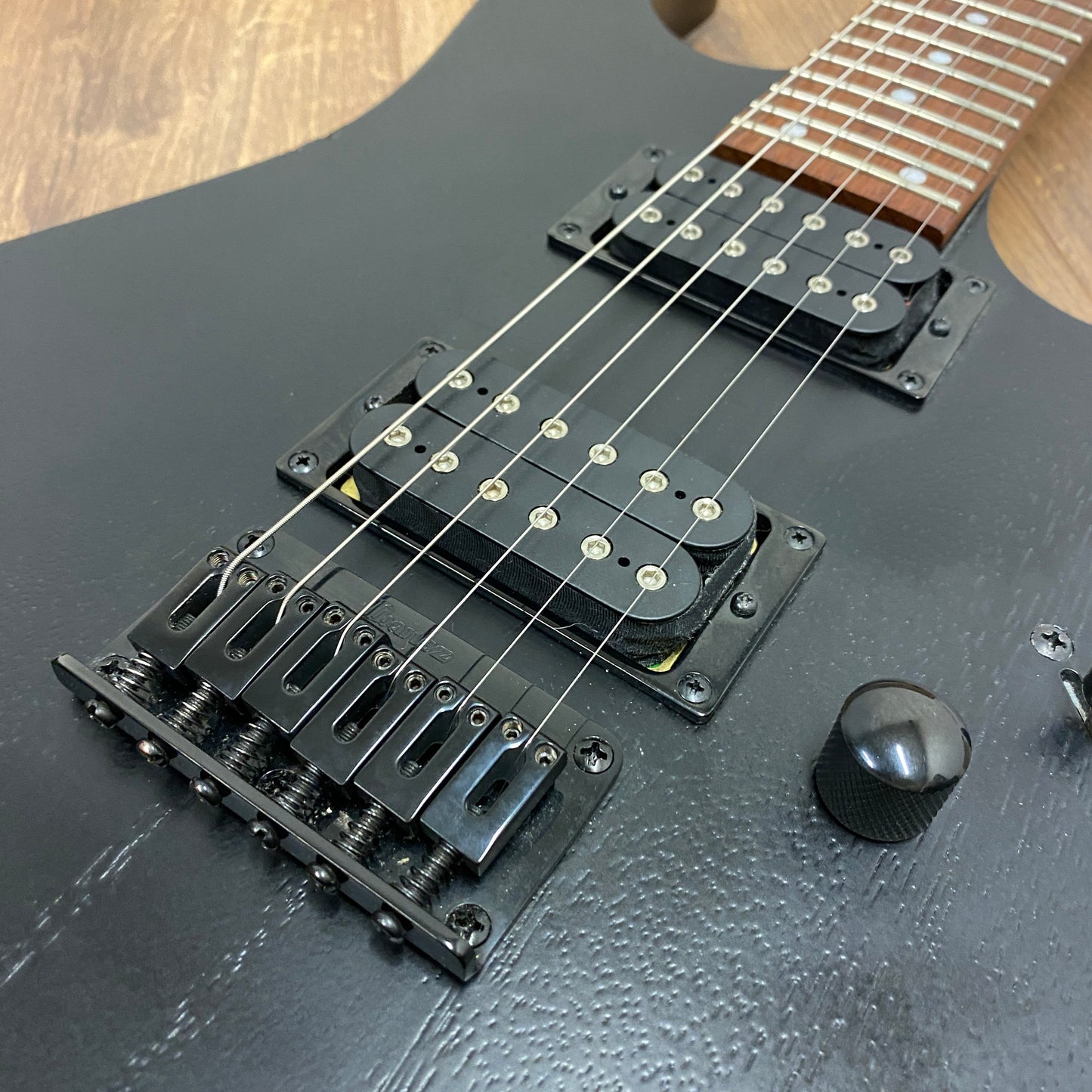 Pre-Owned Ibanez RGRT421 - Weathered Black