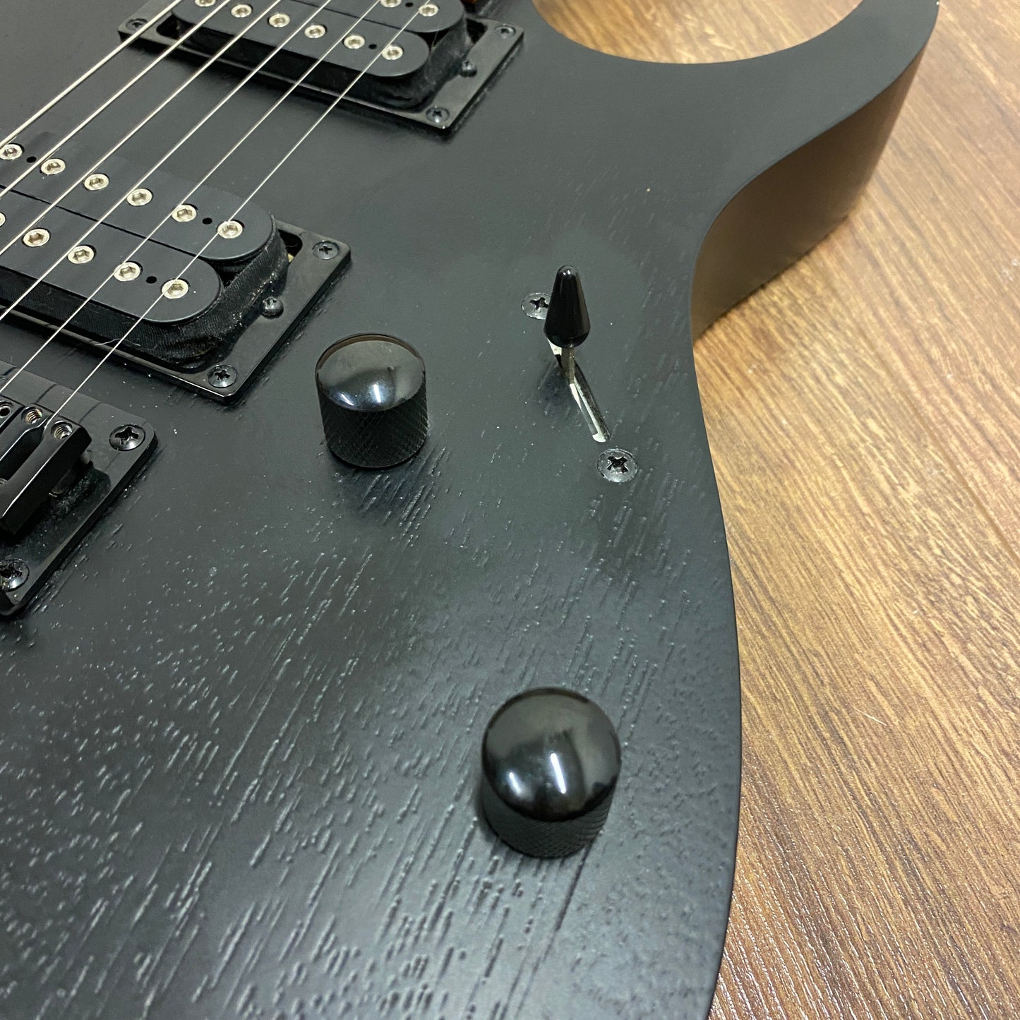 Pre-Owned Ibanez RGRT421 - Weathered Black