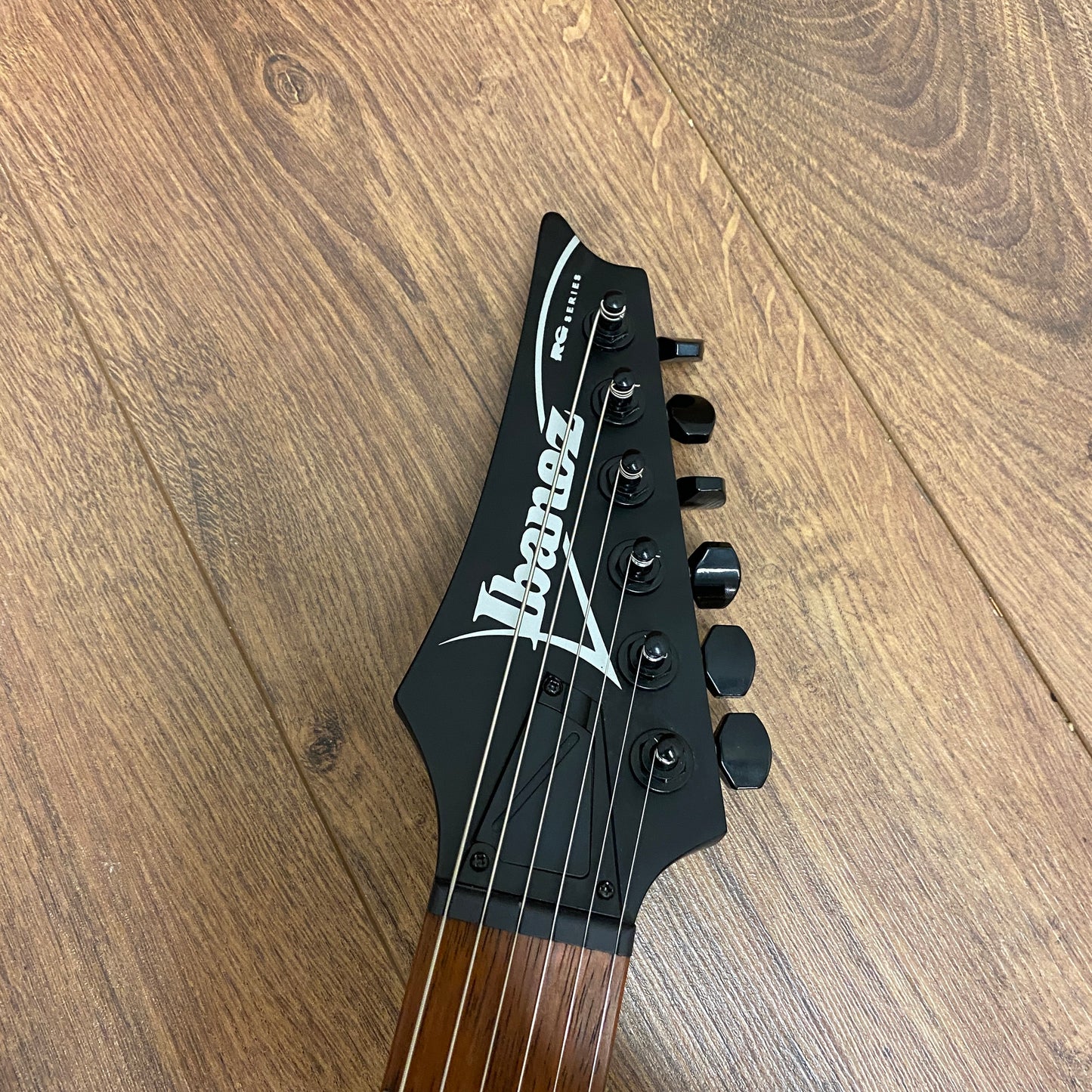 Pre-Owned Ibanez RGRT421 - Weathered Black