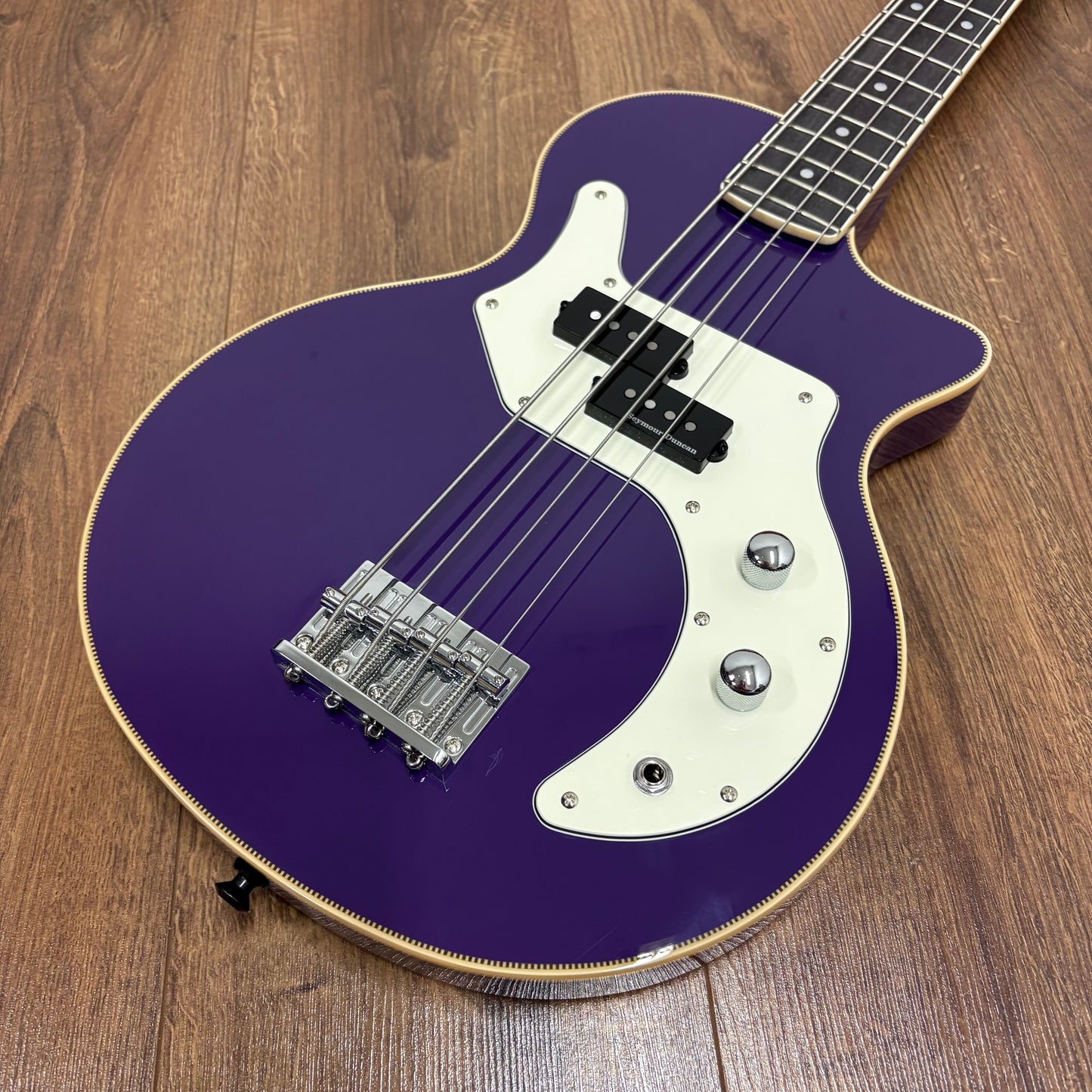 Pre-Owned Orange Glenn Hughes Signature O-Bass Bass Guitar - Purple