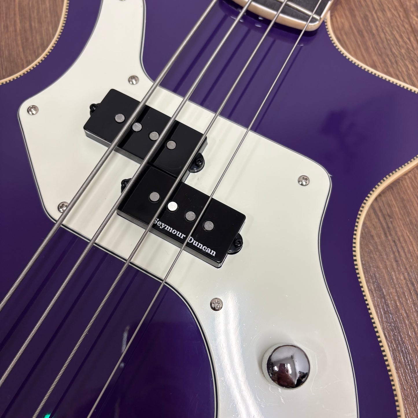 Pre-Owned Orange Glenn Hughes Signature O-Bass Bass Guitar - Purple