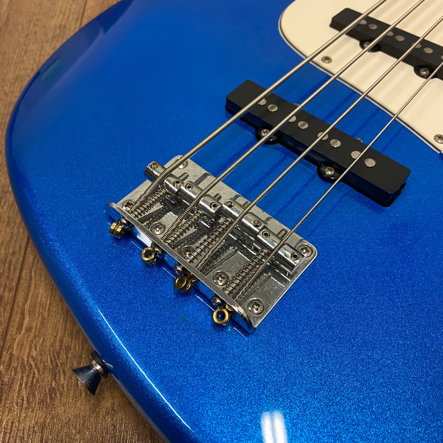 Pre-Owned Tokai Jazz Sound Bass - Lake Placid Blue