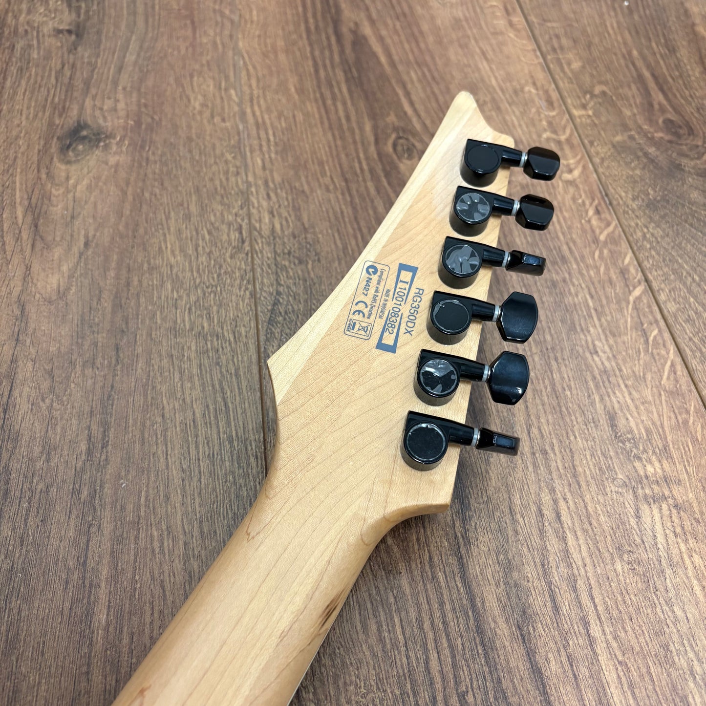 Pre-Owned Ibanez RG350DX - White