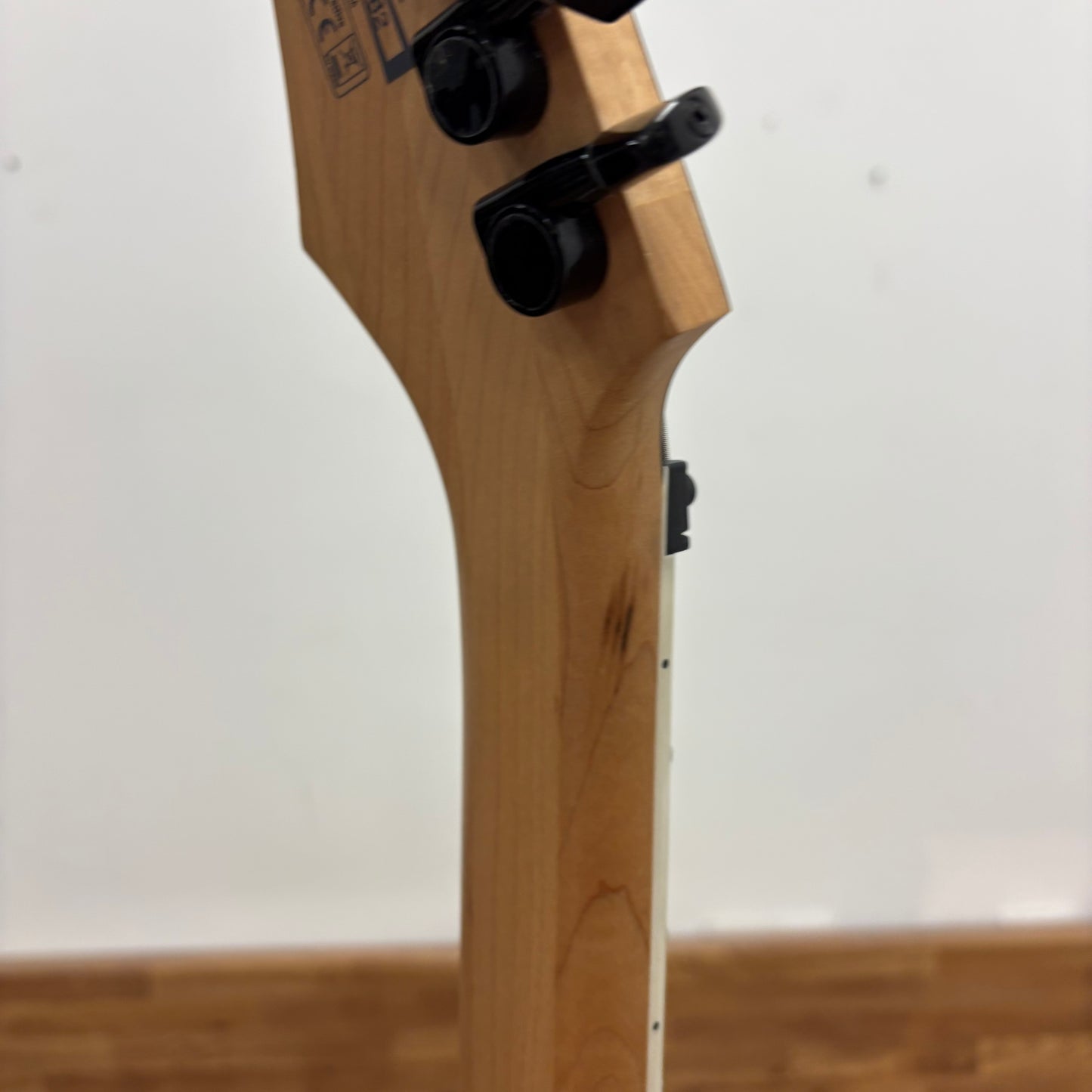 Pre-Owned Ibanez RG350DX - White