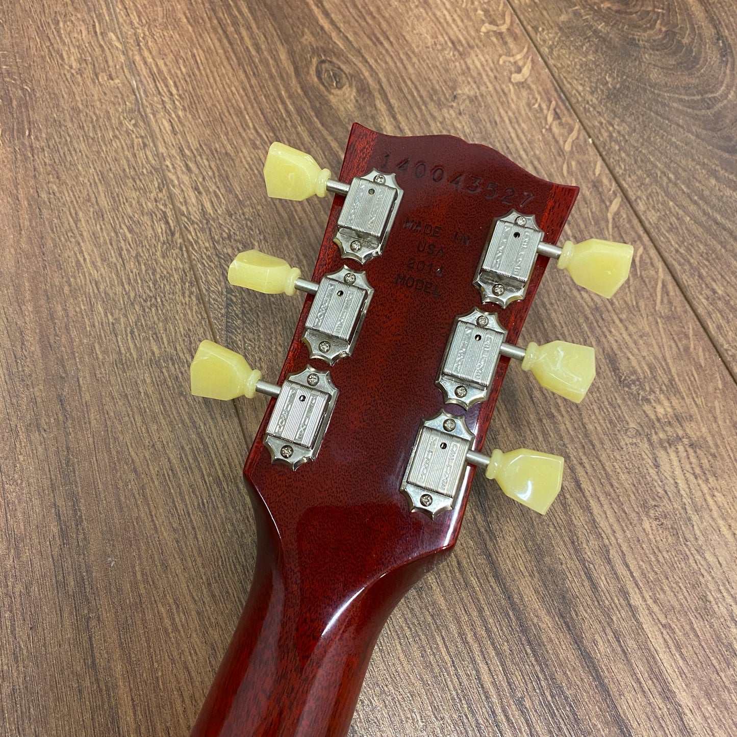 Pre-Owned Gibson Les Paul Traditional - Cherry Sunburst - 2014