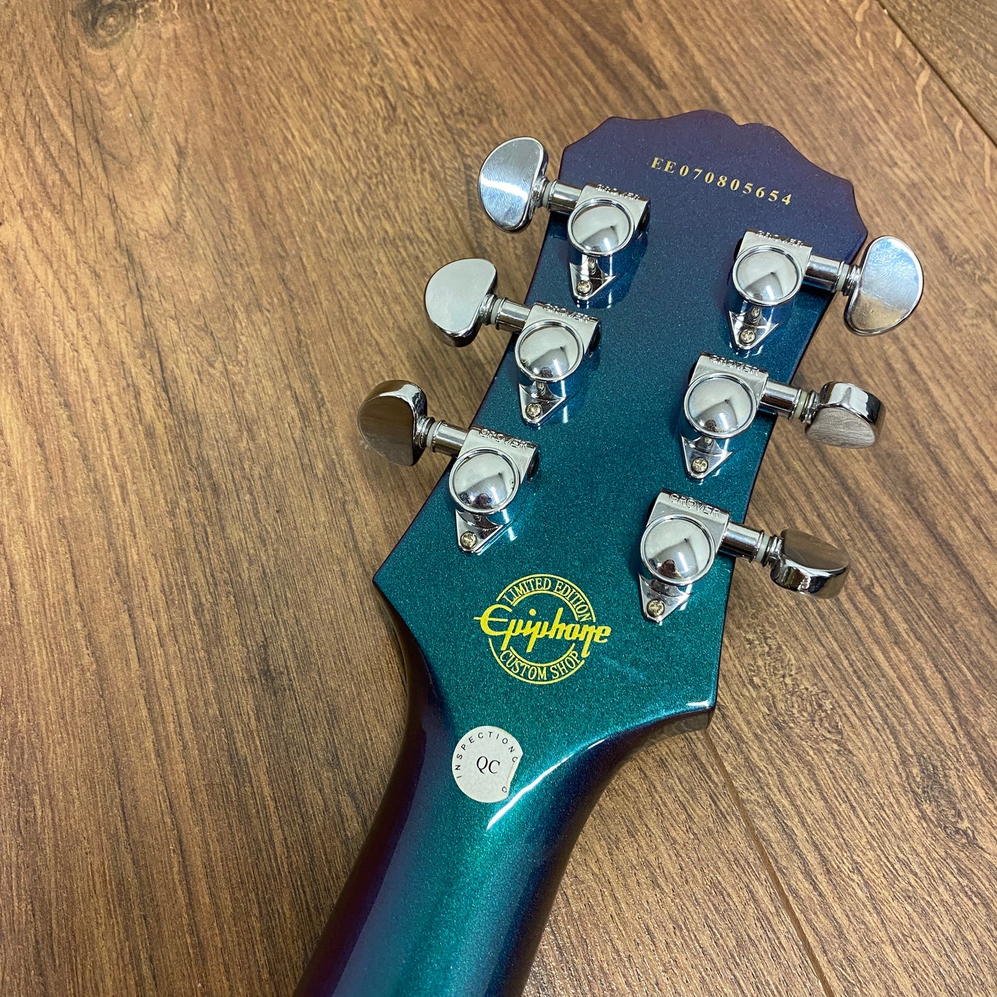Pre-Owned Epiphone Les Paul Studio Chameleon Limited Edition - Blue/Green Flip Flop