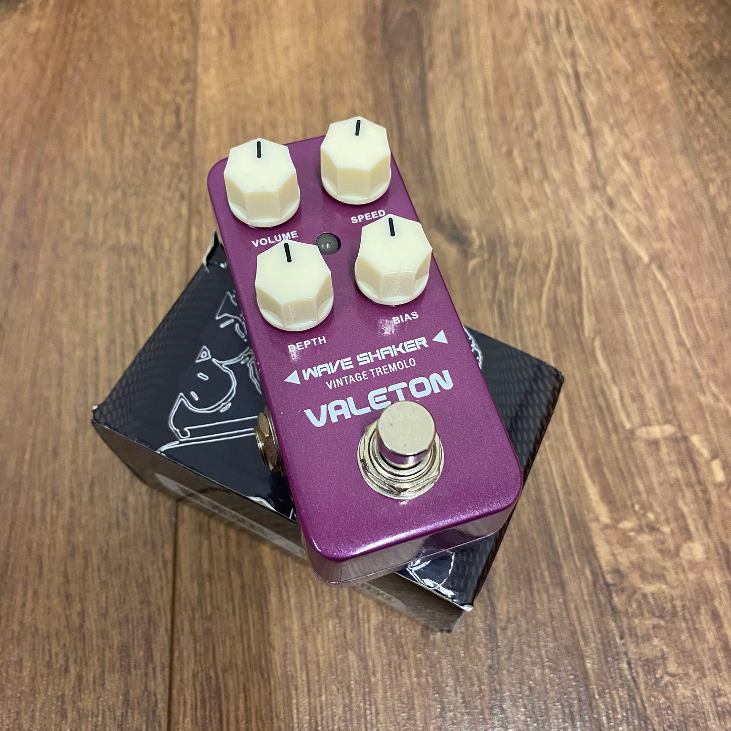 Pre-Owned Valeton Wave Shaker Vintage Tremolo